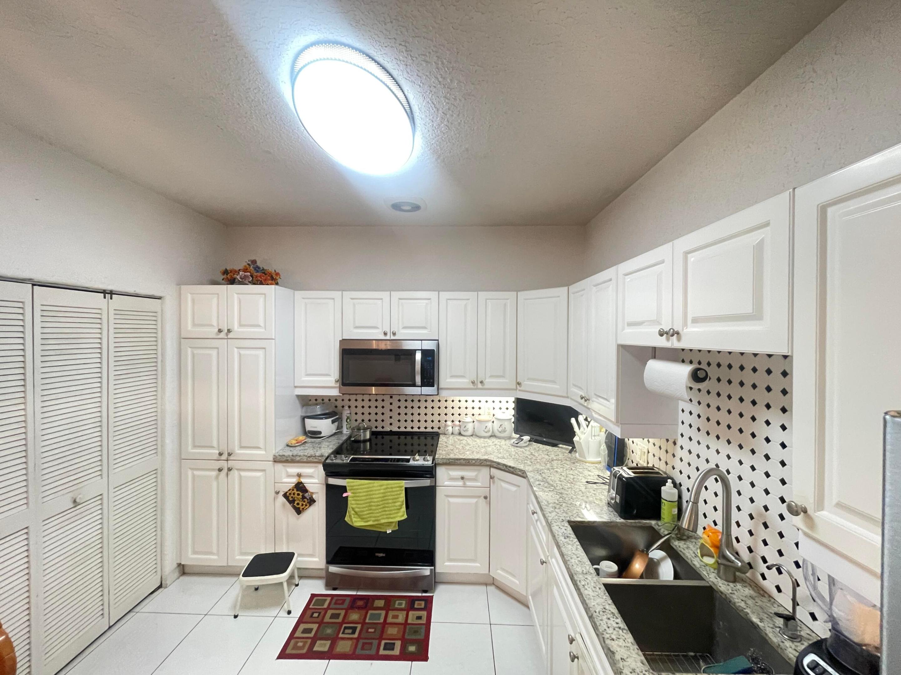 9858 Royal Palm Boulevard 3-14 Property Photo 6
