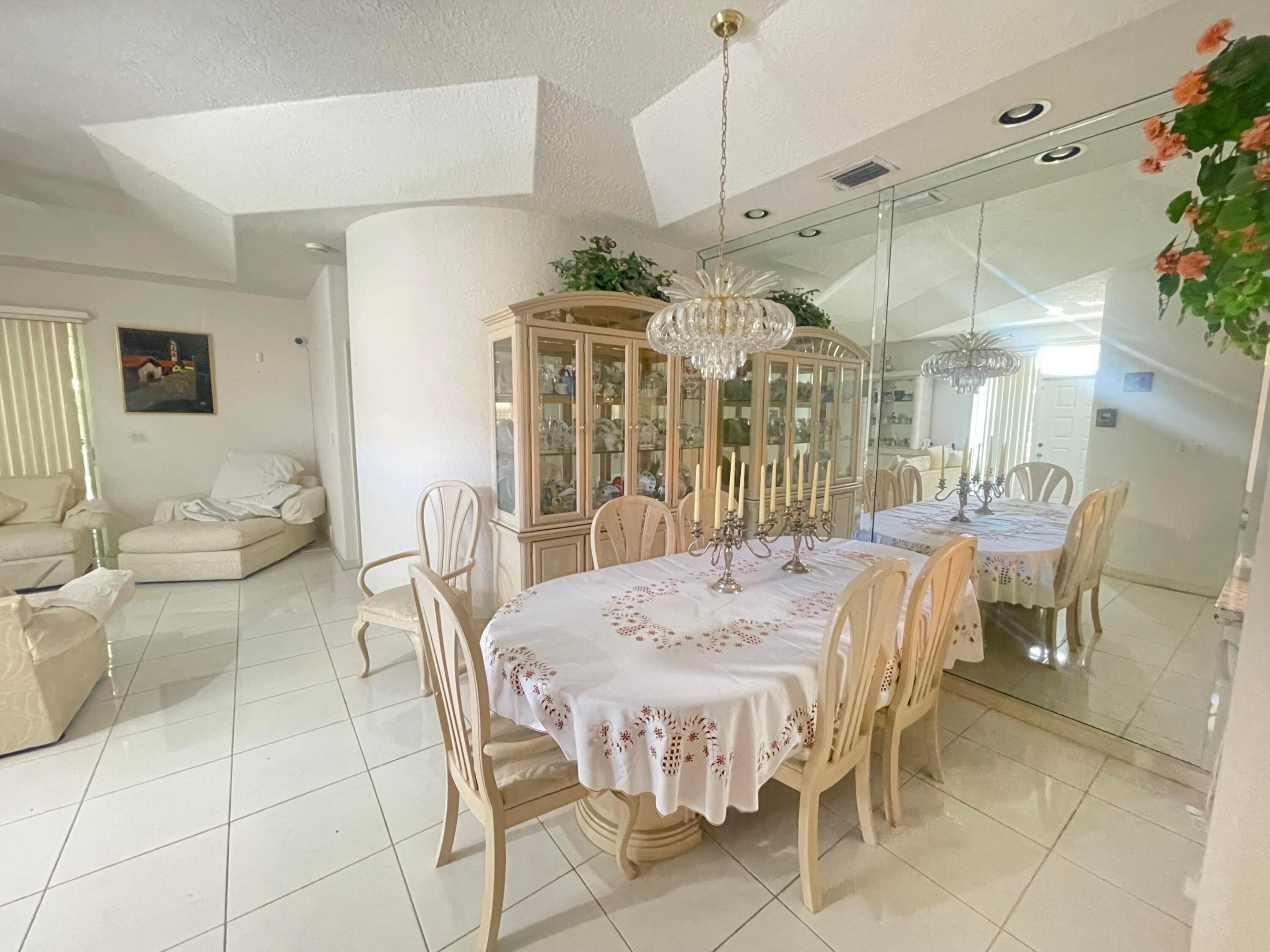 9858 Royal Palm Boulevard 3-14 Property Photo 12