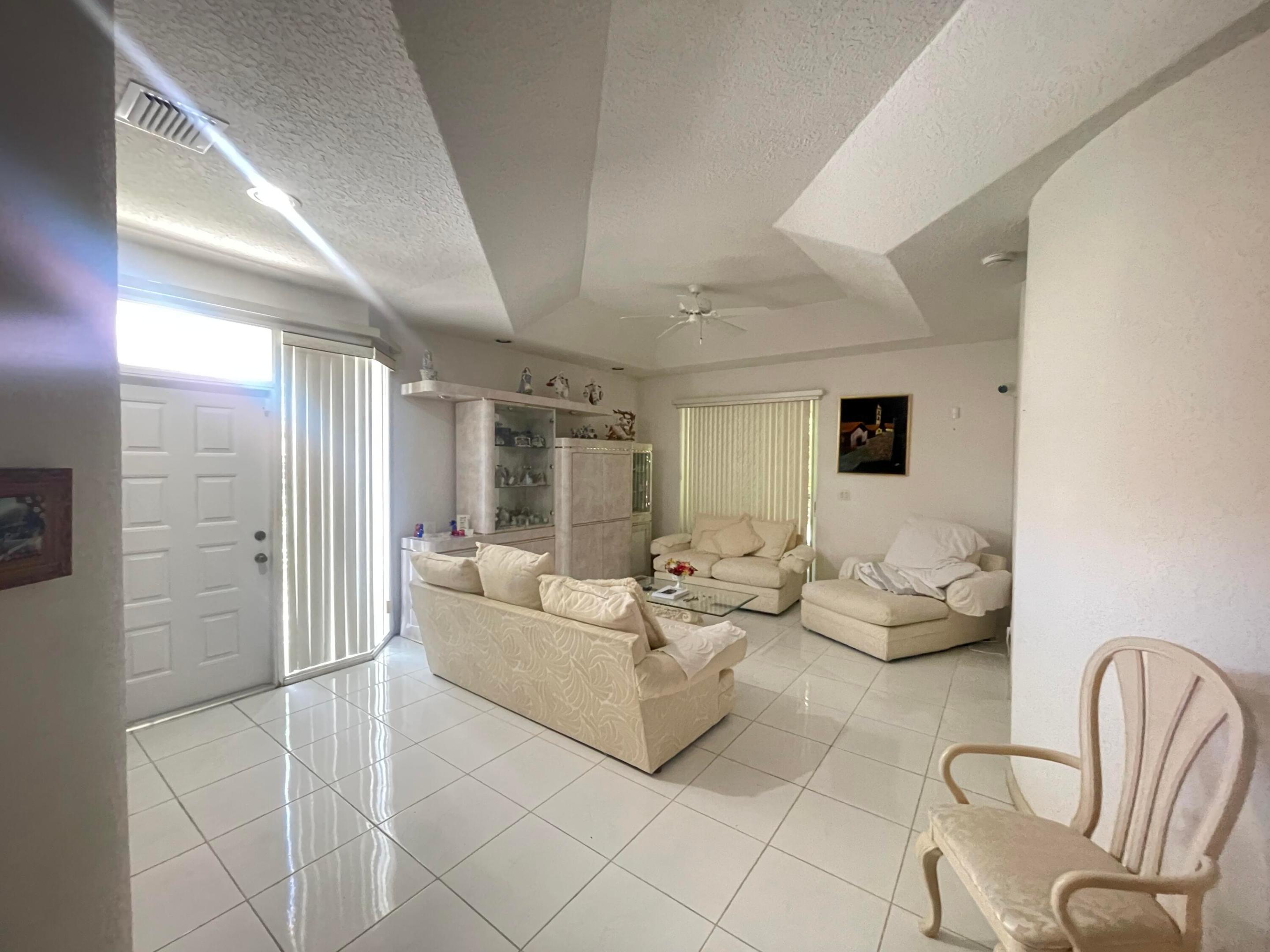 9858 Royal Palm Boulevard 3-14 Property Photo 13