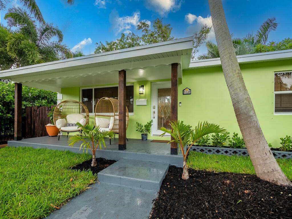 418 N Palmway Property Photo 5