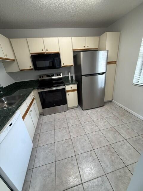 3031 Holiday Springs Boulevard 202-7 Property Photo 2