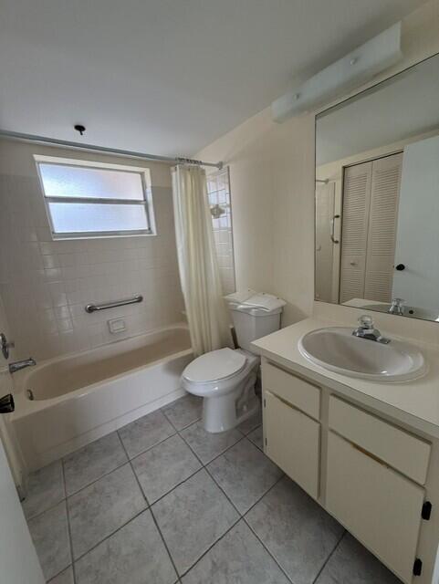3031 Holiday Springs Boulevard 202-7 Property Photo 7