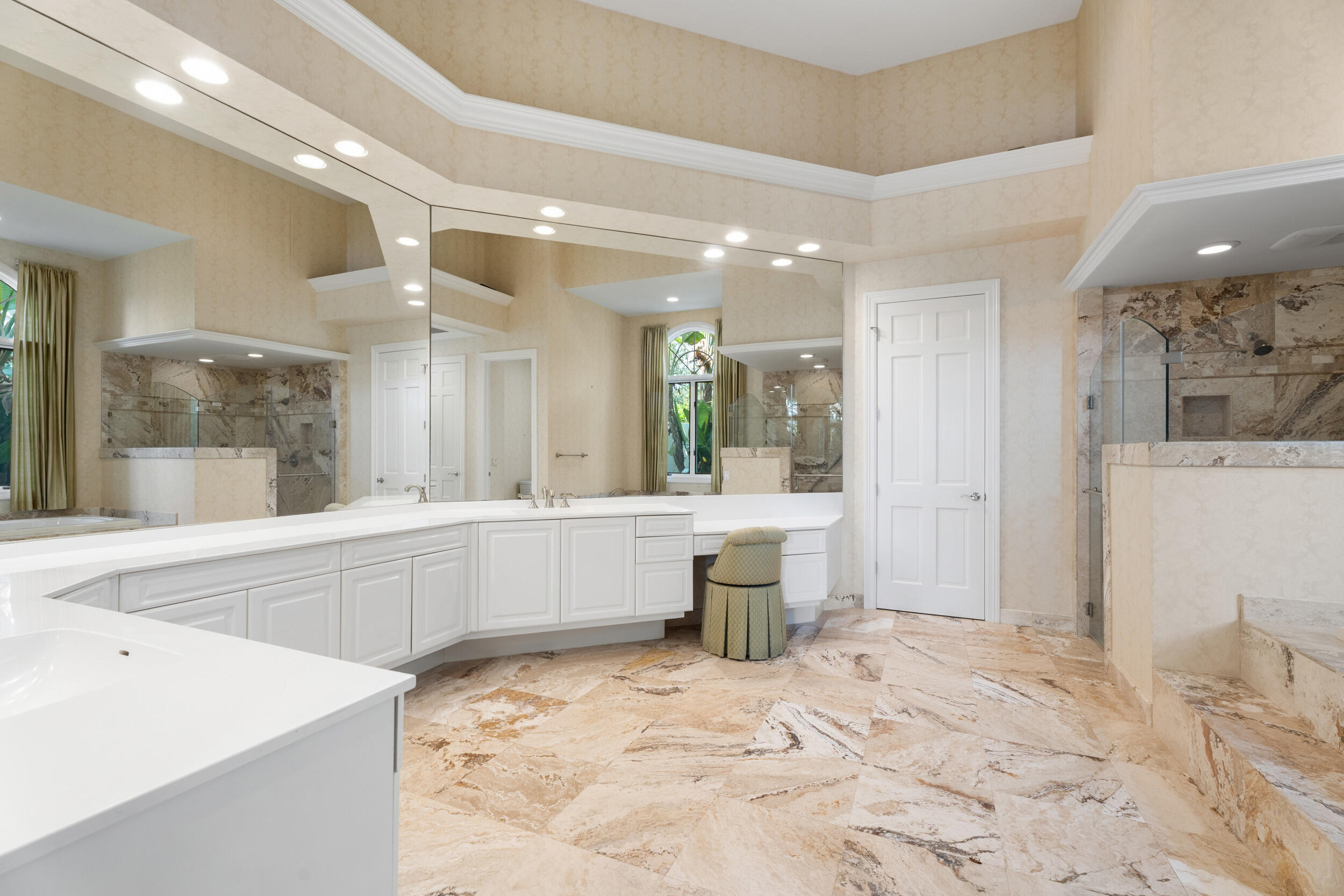 6841 Se Harbor Circle Property Photo 22