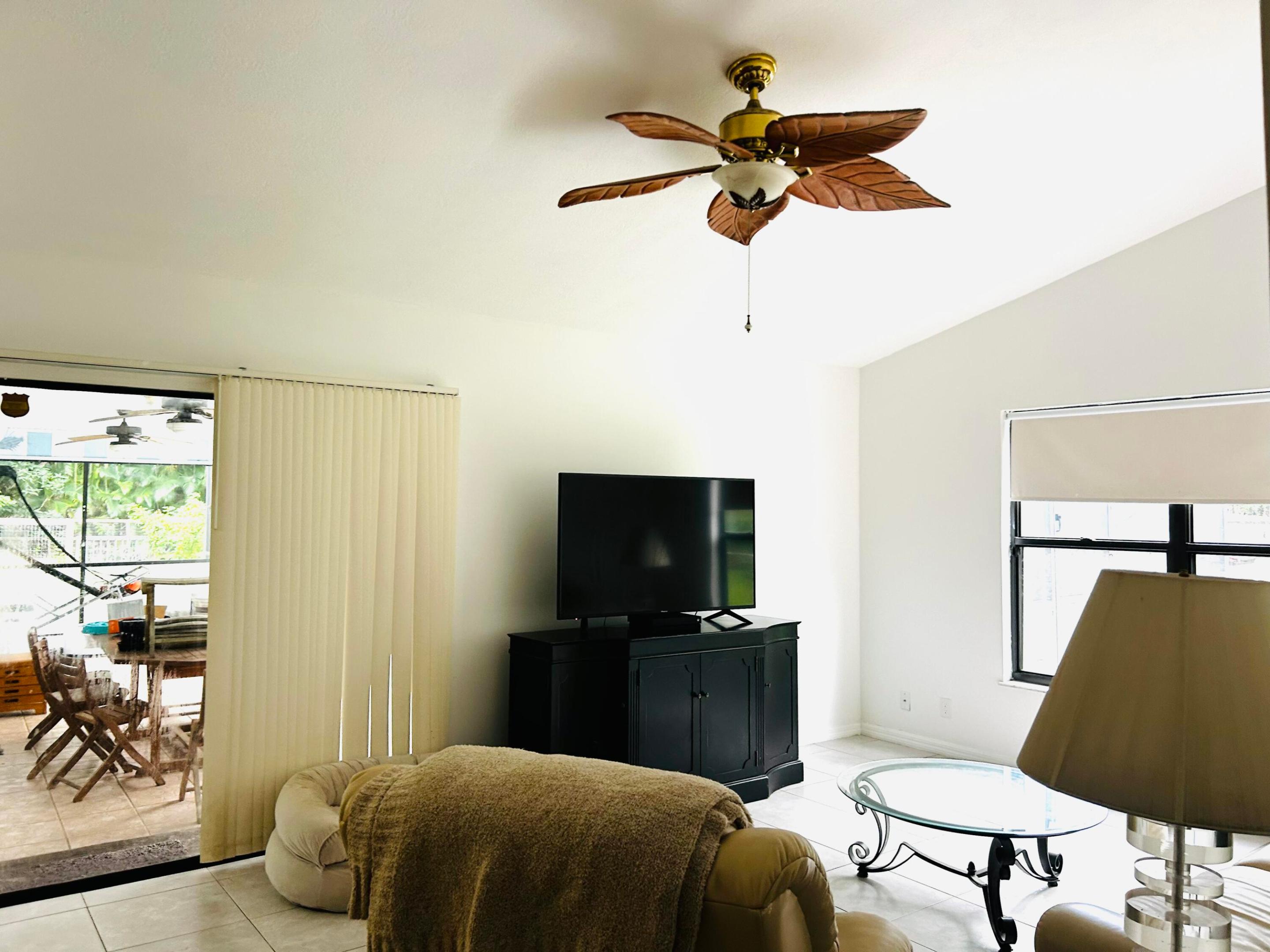 17971 Mellen Lane Property Photo 12