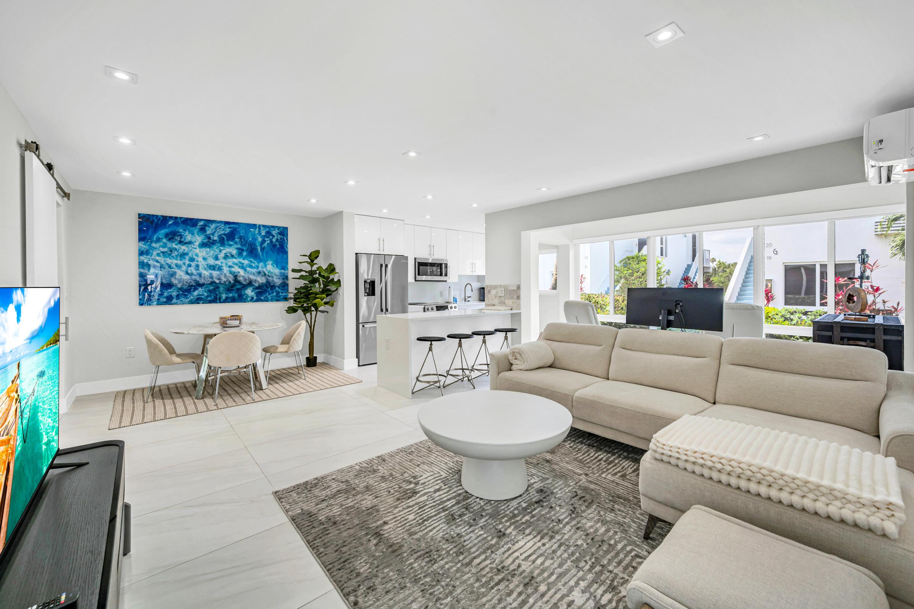 425 Bayshore Drive 15 Property Photo 2