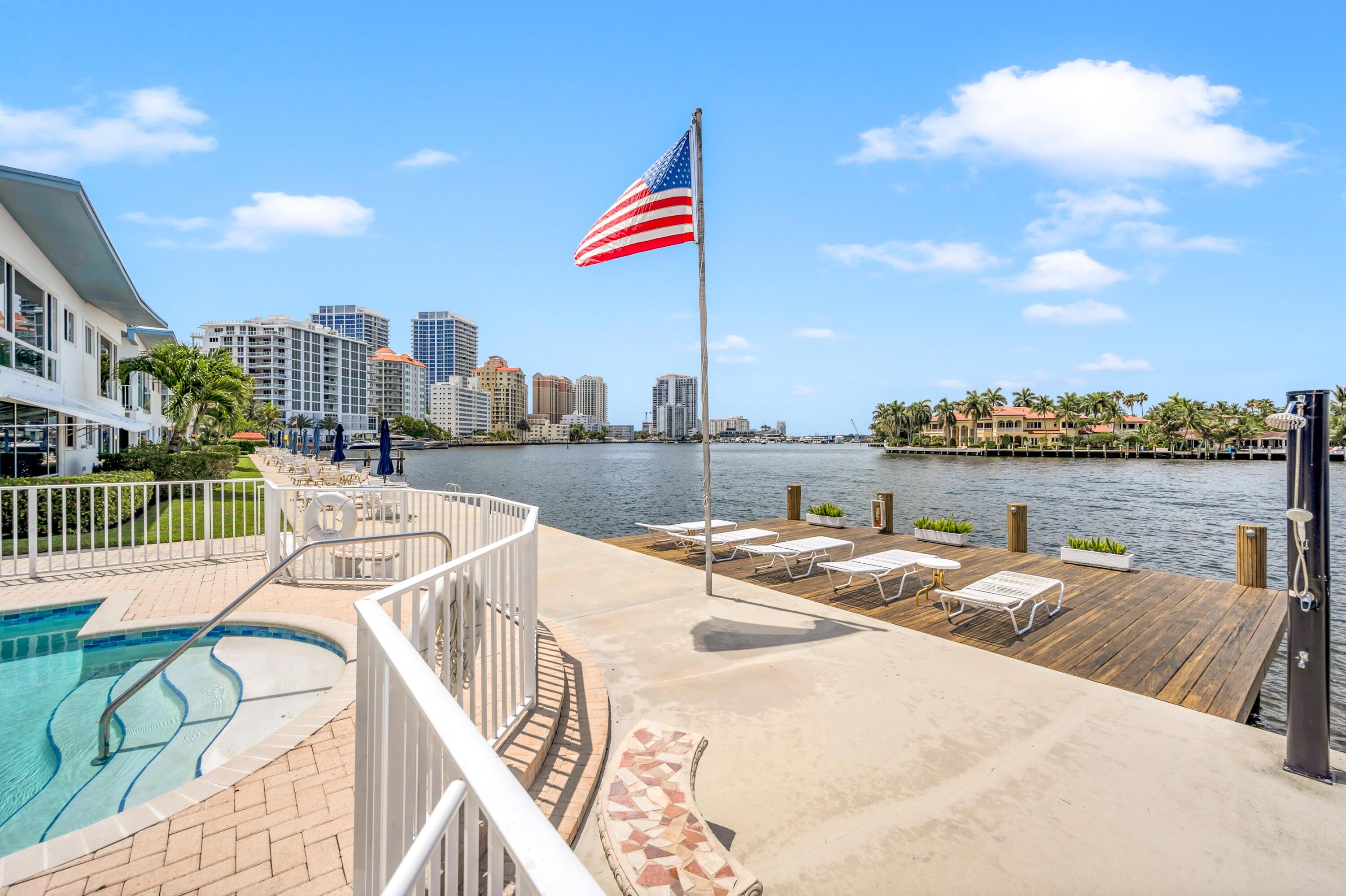 425 Bayshore Drive 15 Property Photo 16