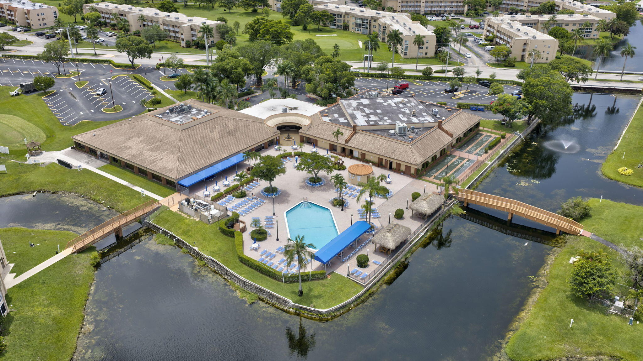 9141 Sunrise Lakes Boulevard 210 Property Photo 1
