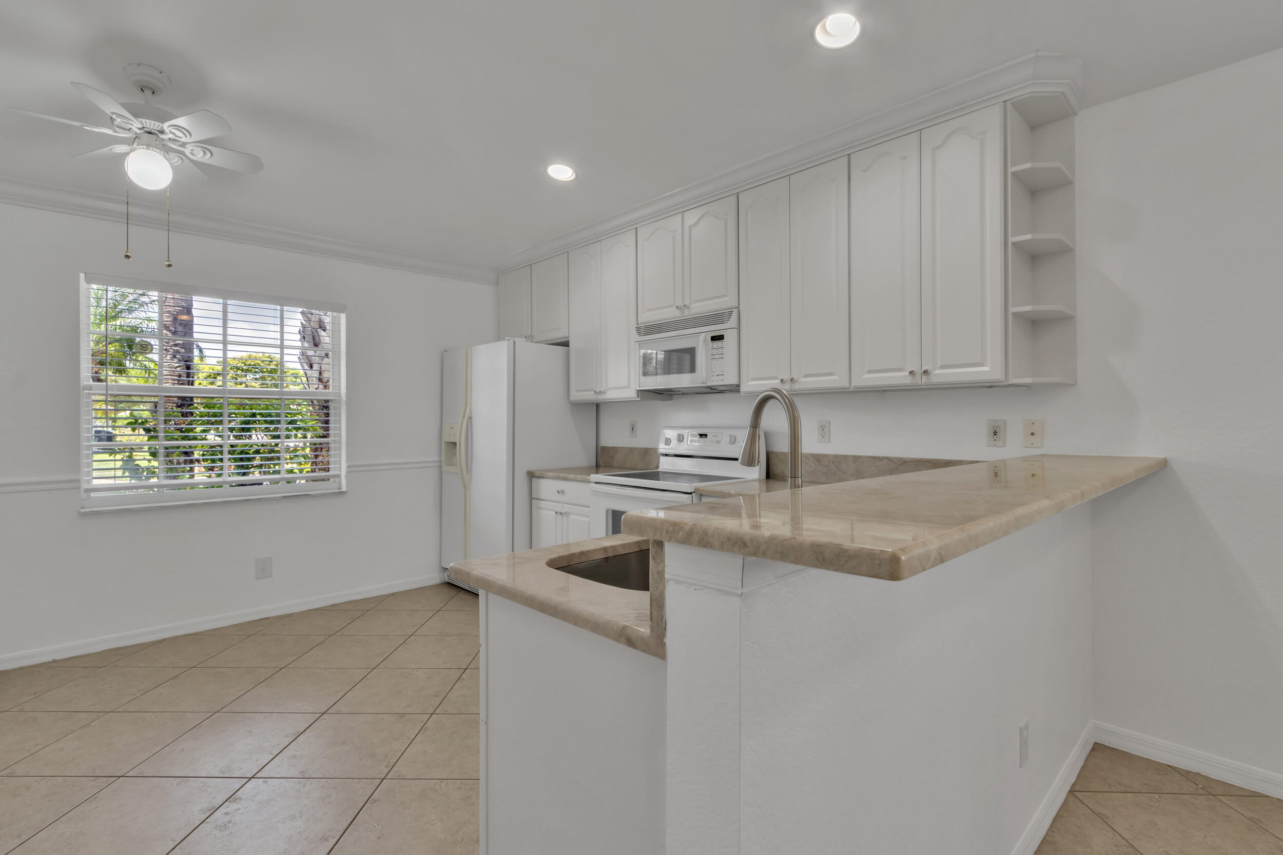 8046 Florenza Drive Property Photo 13