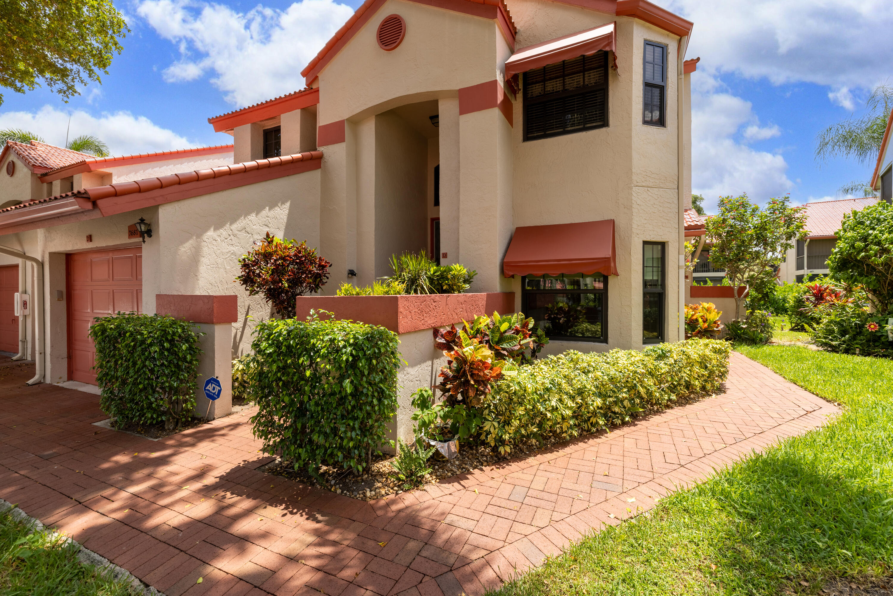 7681 Lexington Club Boulevard D Property Photo 1