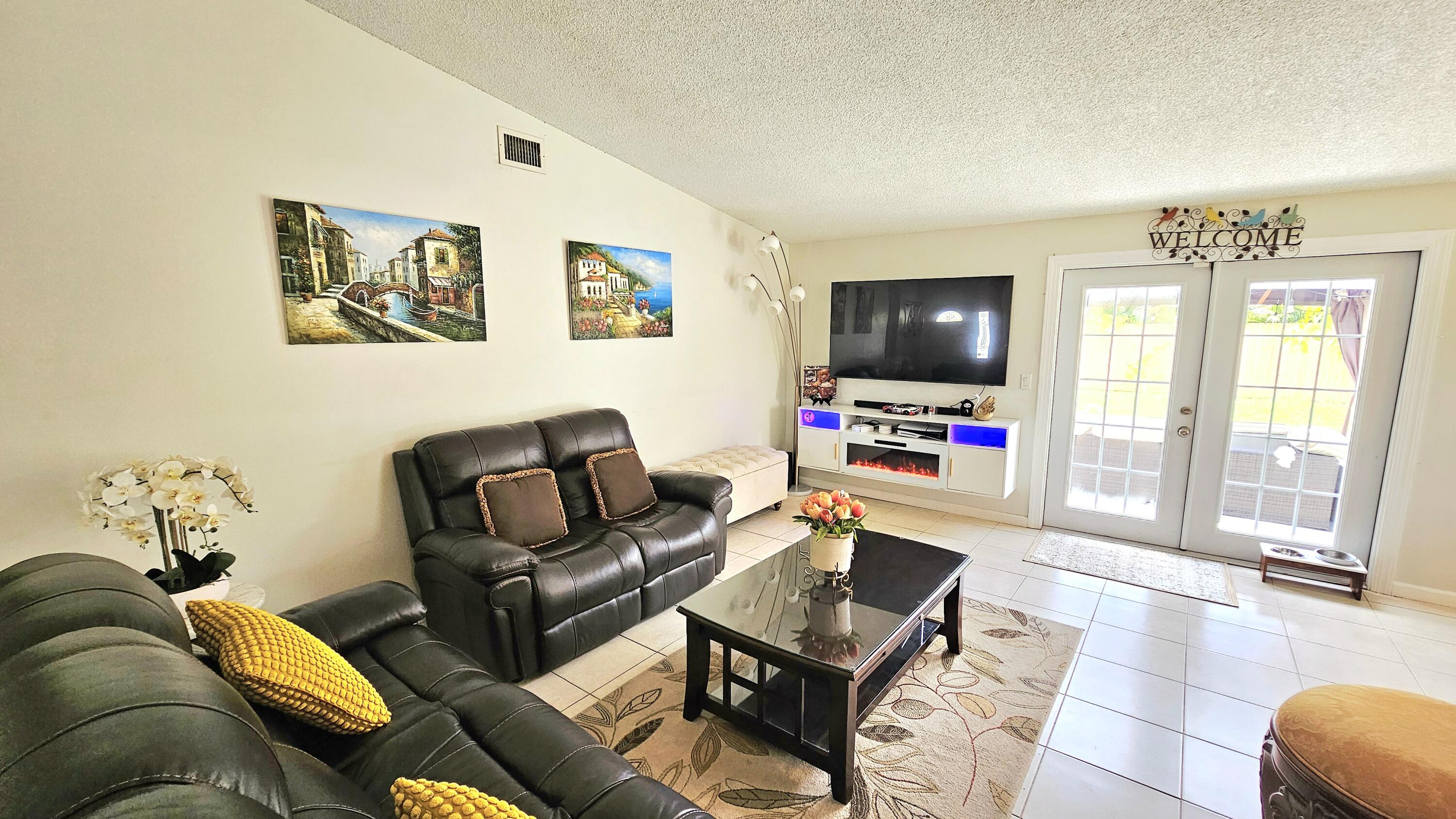 4679 Appaloosa Street Property Photo 2
