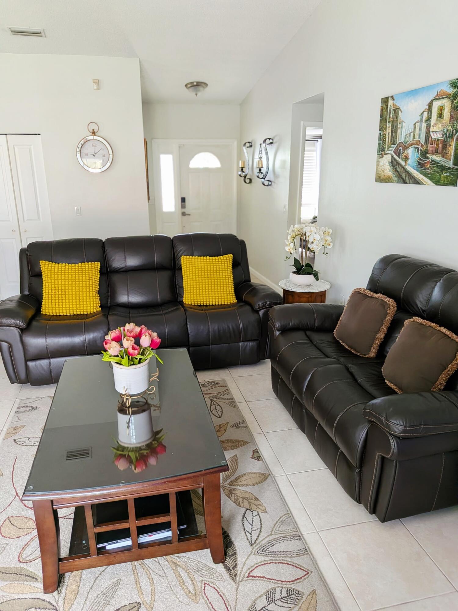 4679 Appaloosa Street Property Photo 4