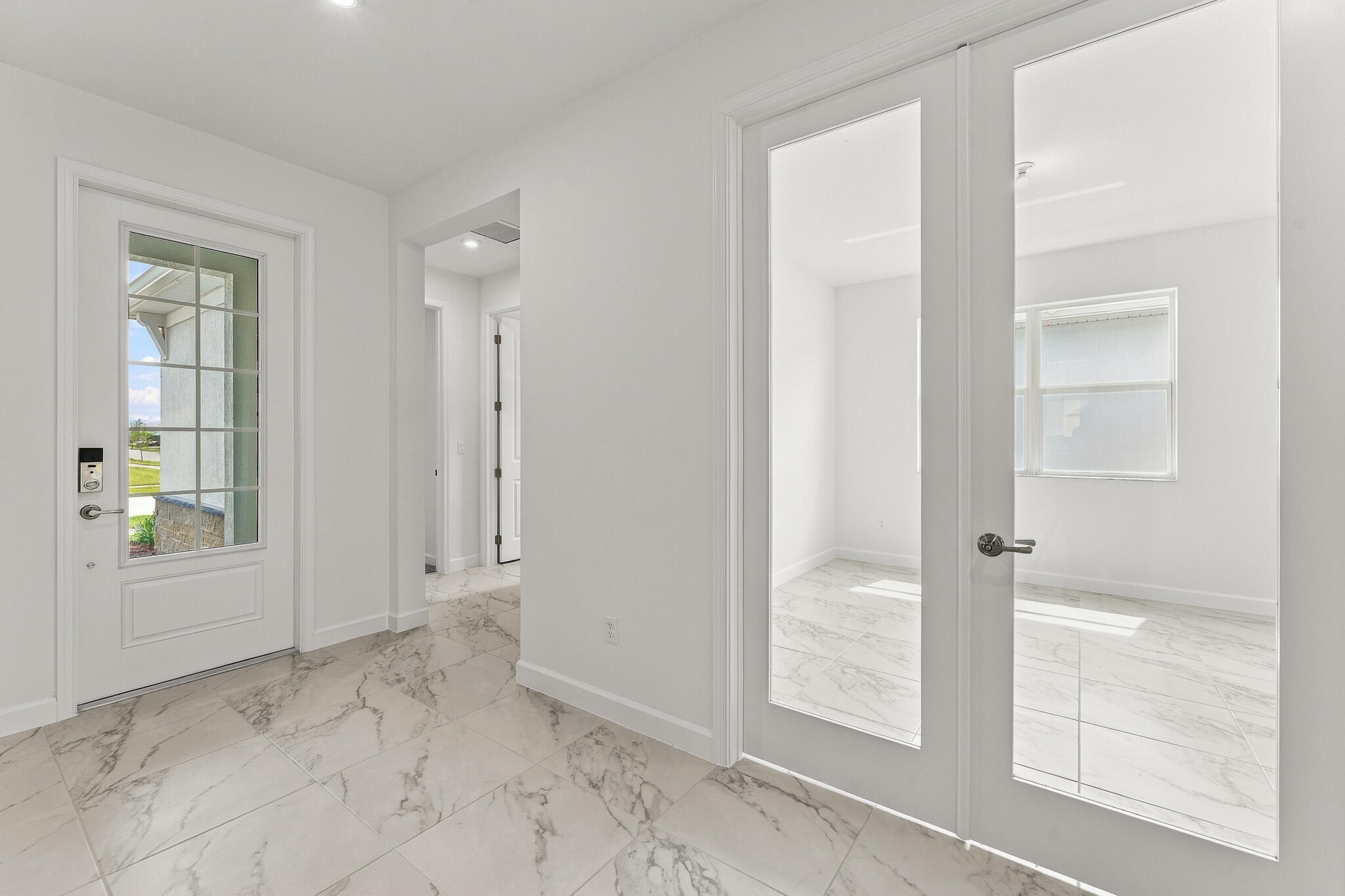 11960 Sw Pantone Street Property Photo 2