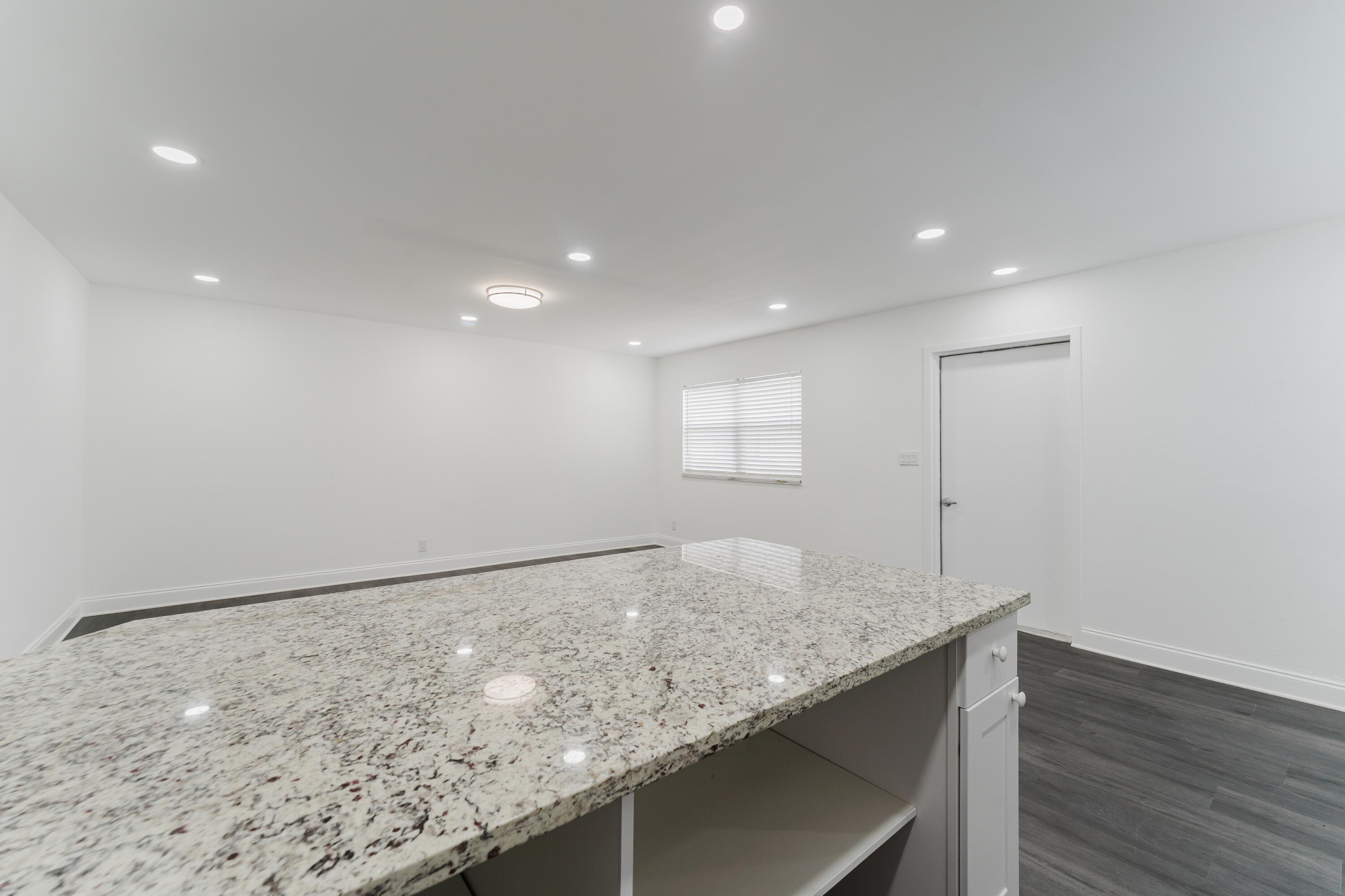 233 Brittany E Property Photo 17
