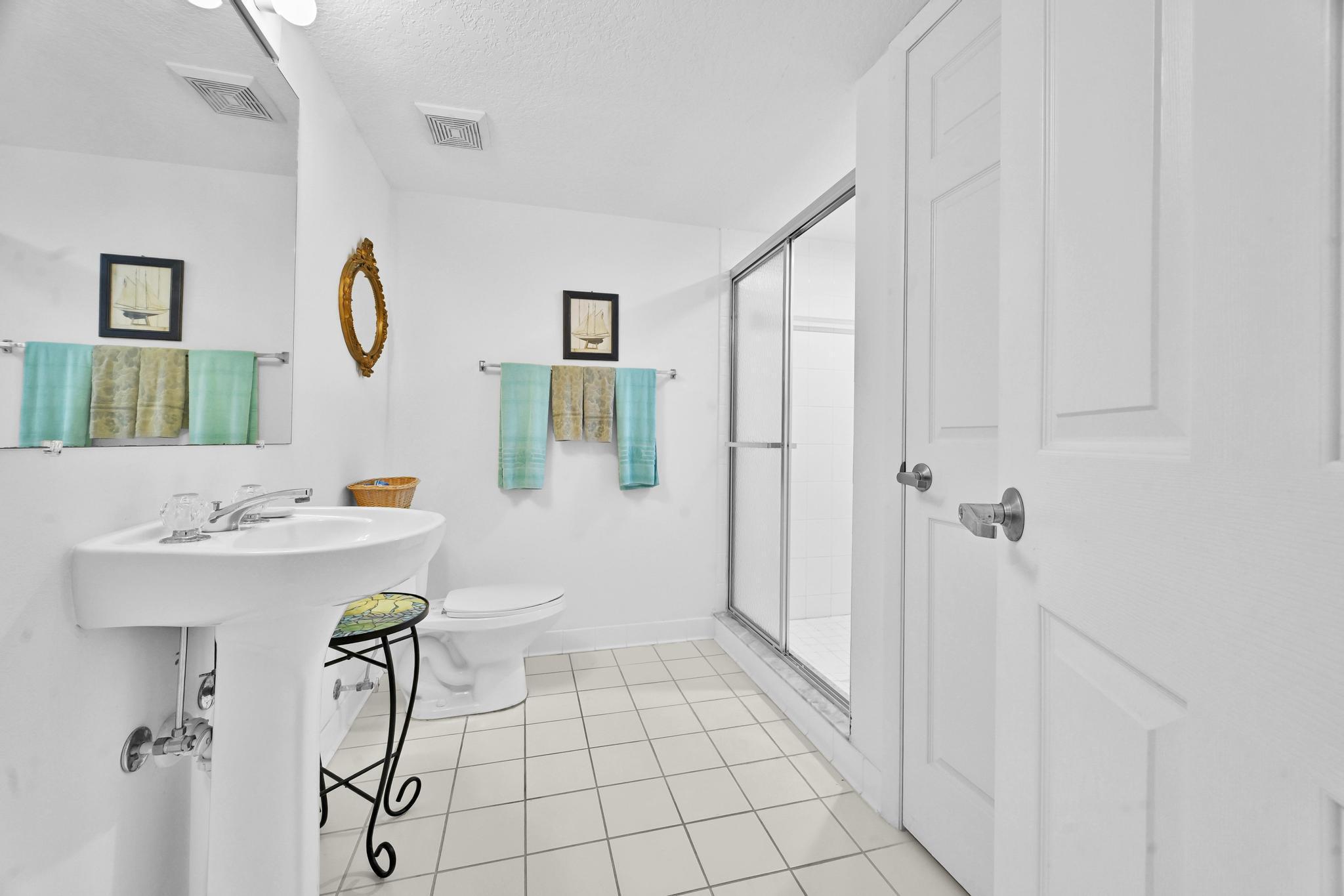 3880 N Highway A1a 402 Property Photo 24