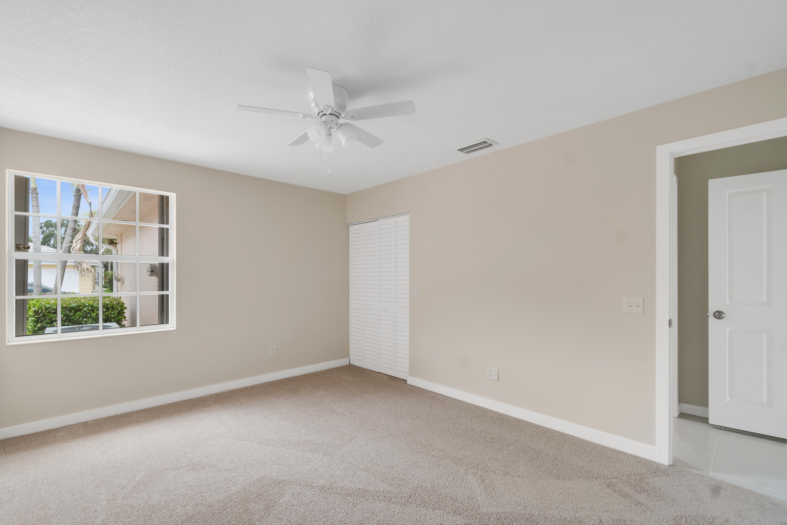 1256 Nw Bentley Circle B Property Photo 17