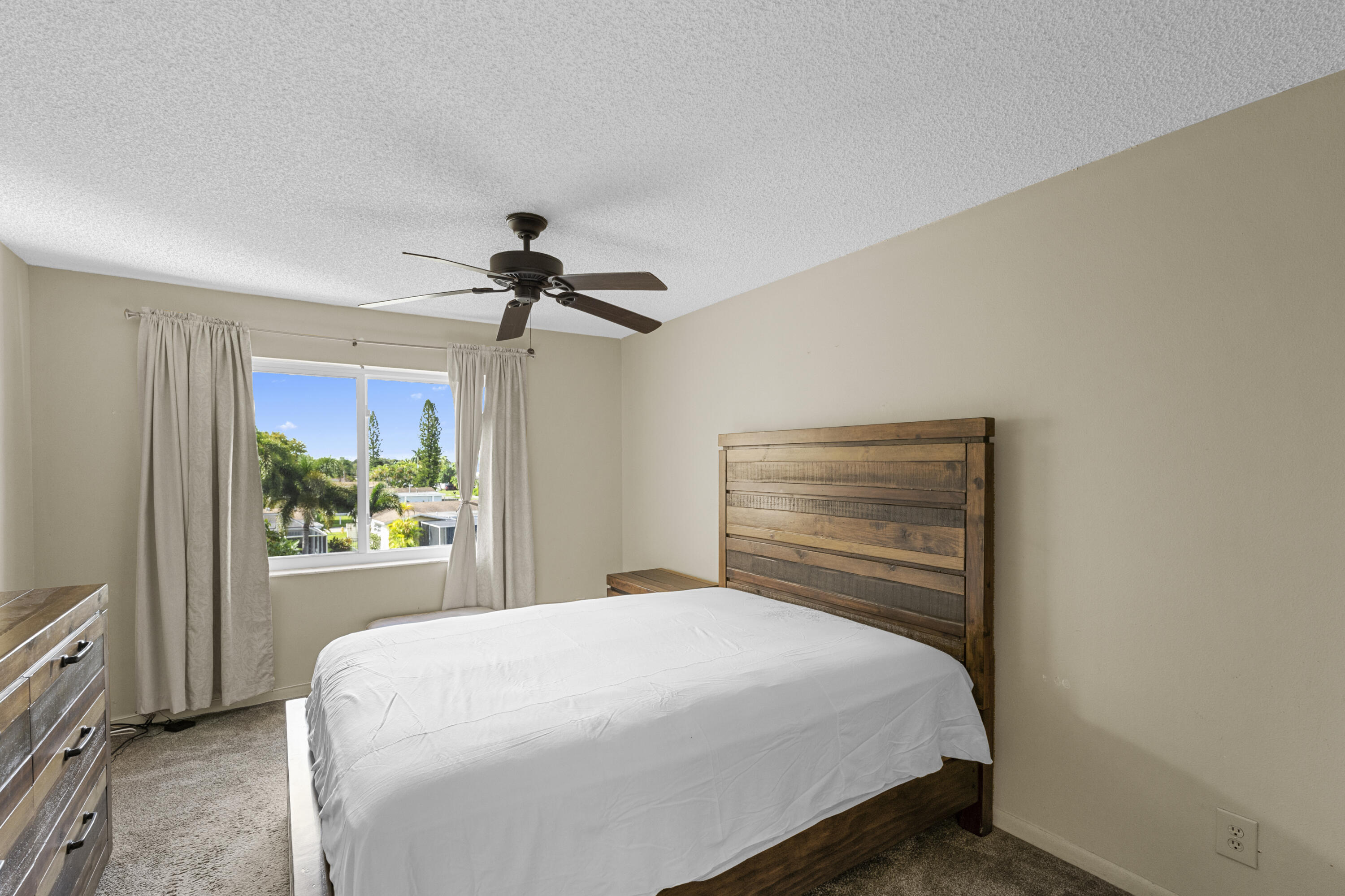 B26048583 Property Photo 7