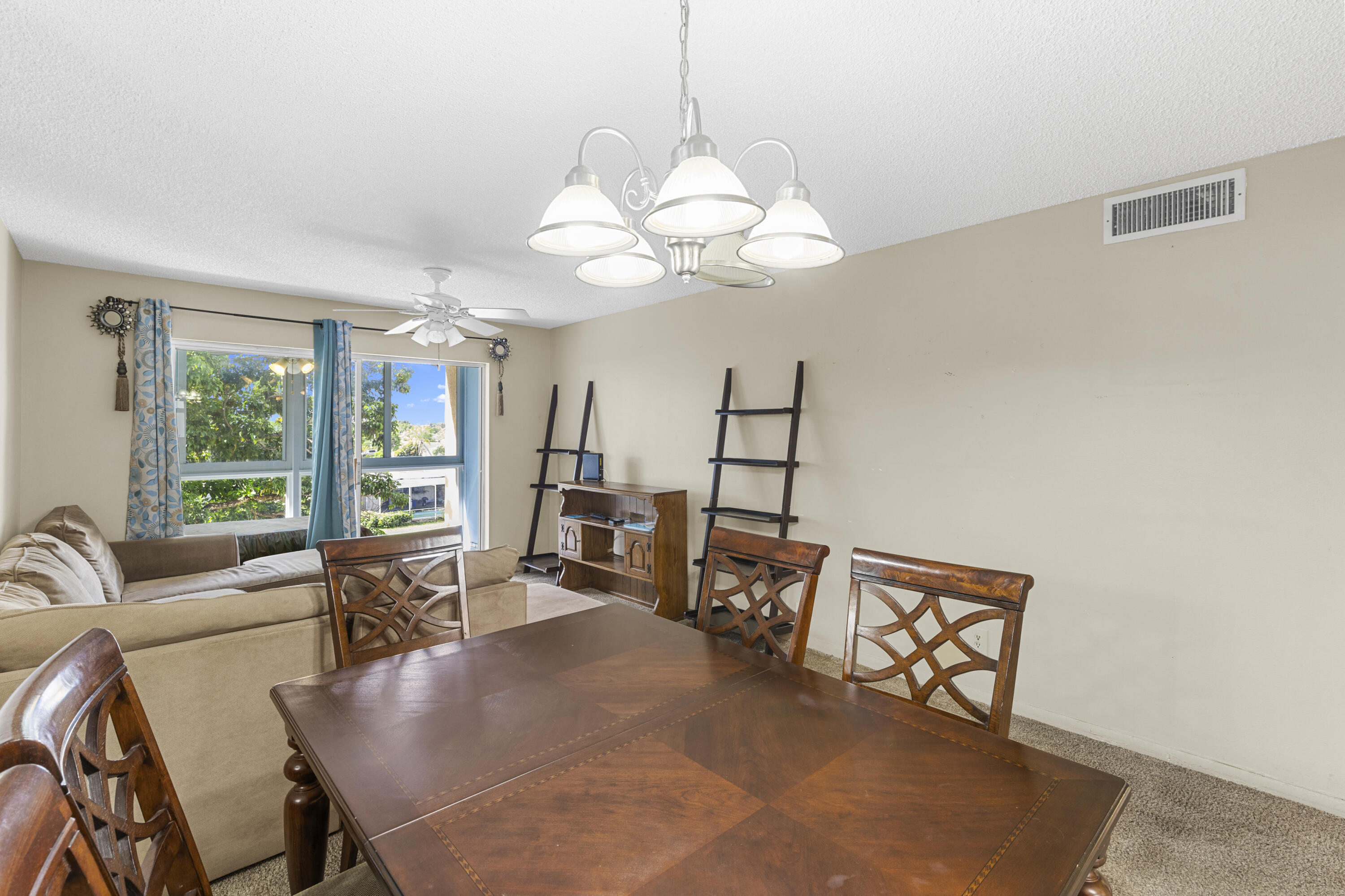 B26048583 Property Photo 11