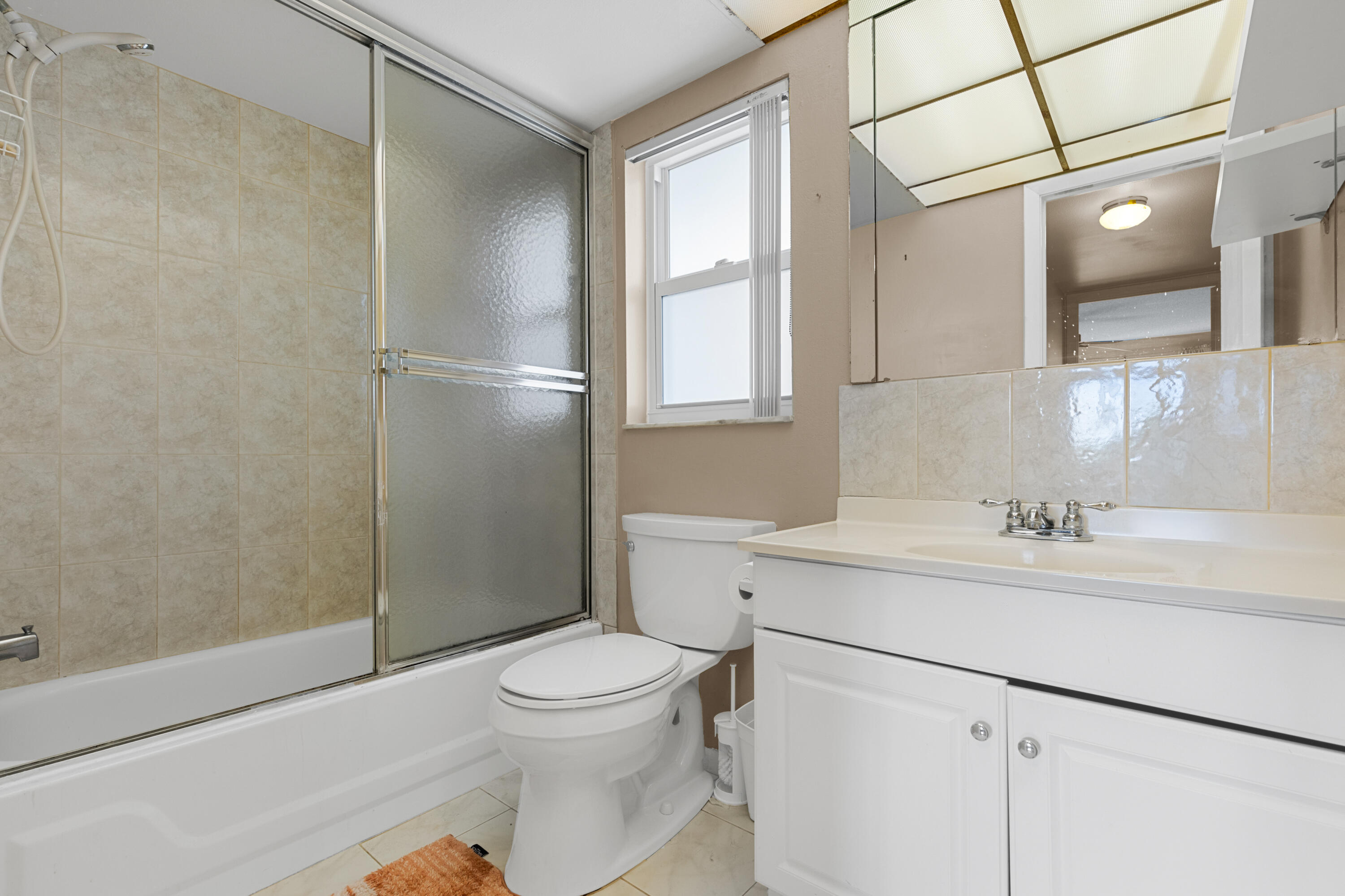 B26048583 Property Photo 12