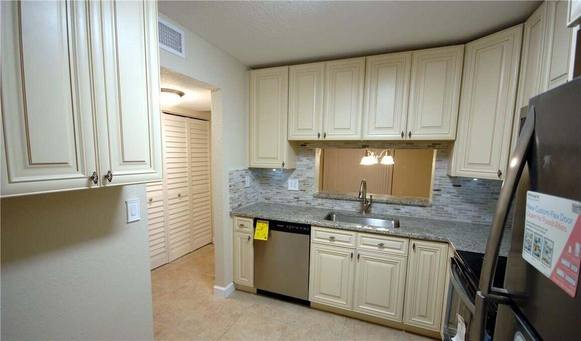 3071 Holiday Springs Boulevard 101-8 Property Photo 2