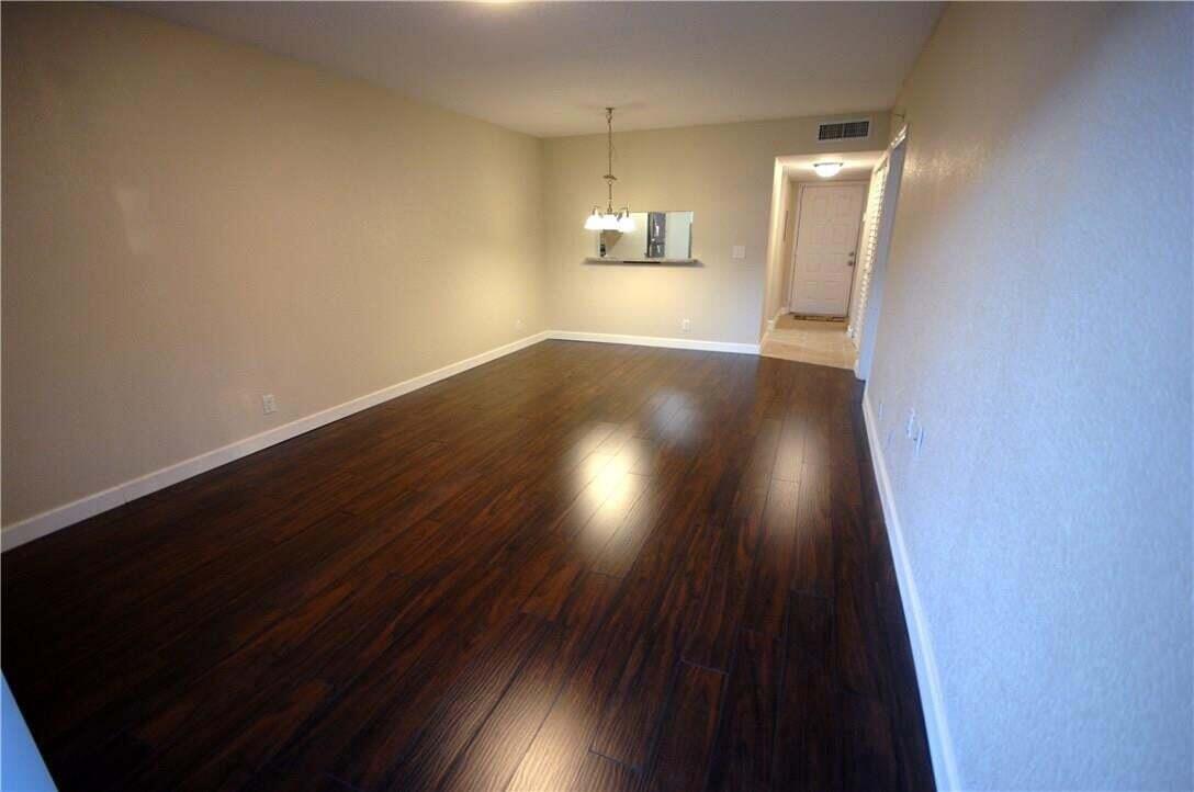3071 Holiday Springs Boulevard 101-8 Property Photo 7