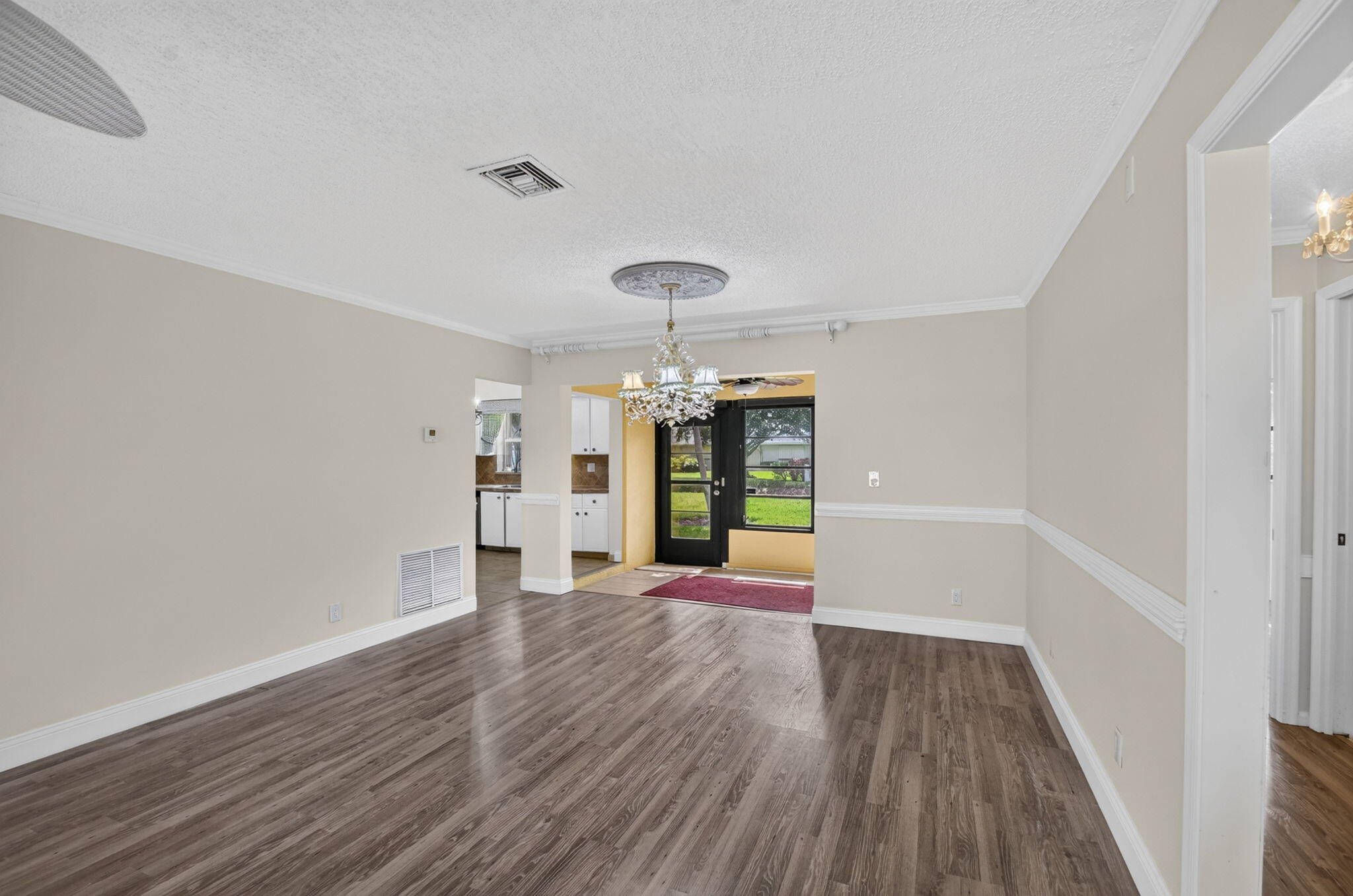 9930 Frangipani Tree Way B Property Photo 9