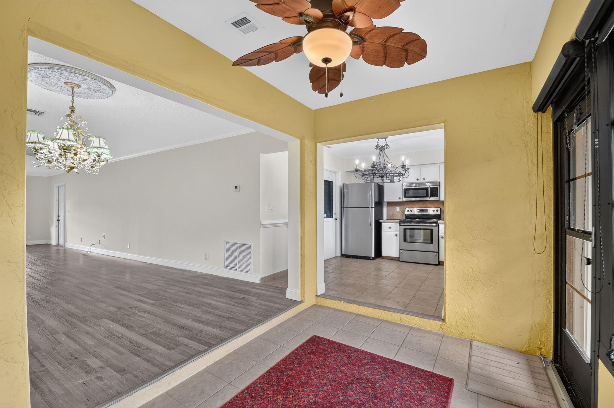 9930 Frangipani Tree Way B Property Photo 12