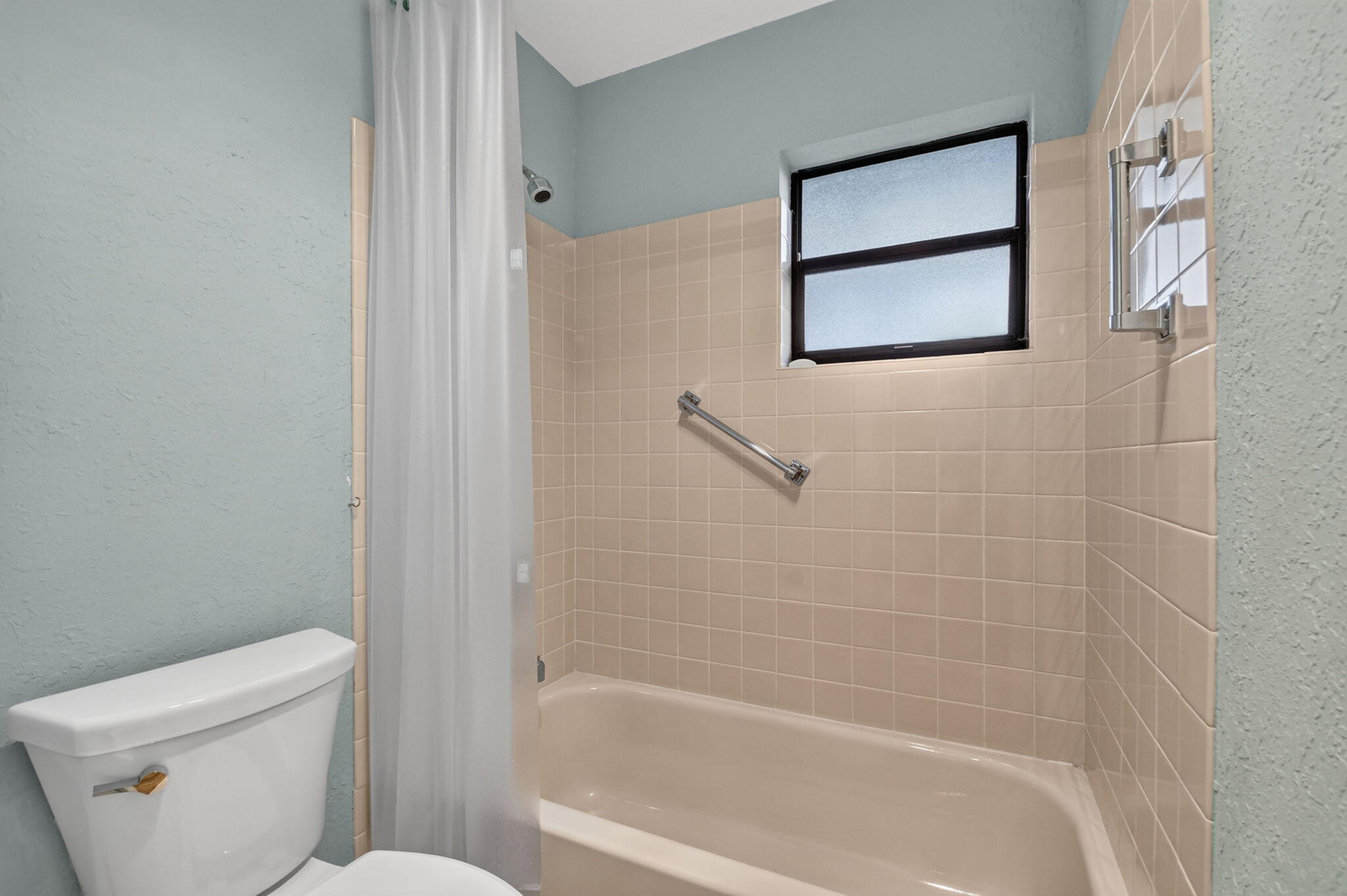 9930 Frangipani Tree Way B Property Photo 16