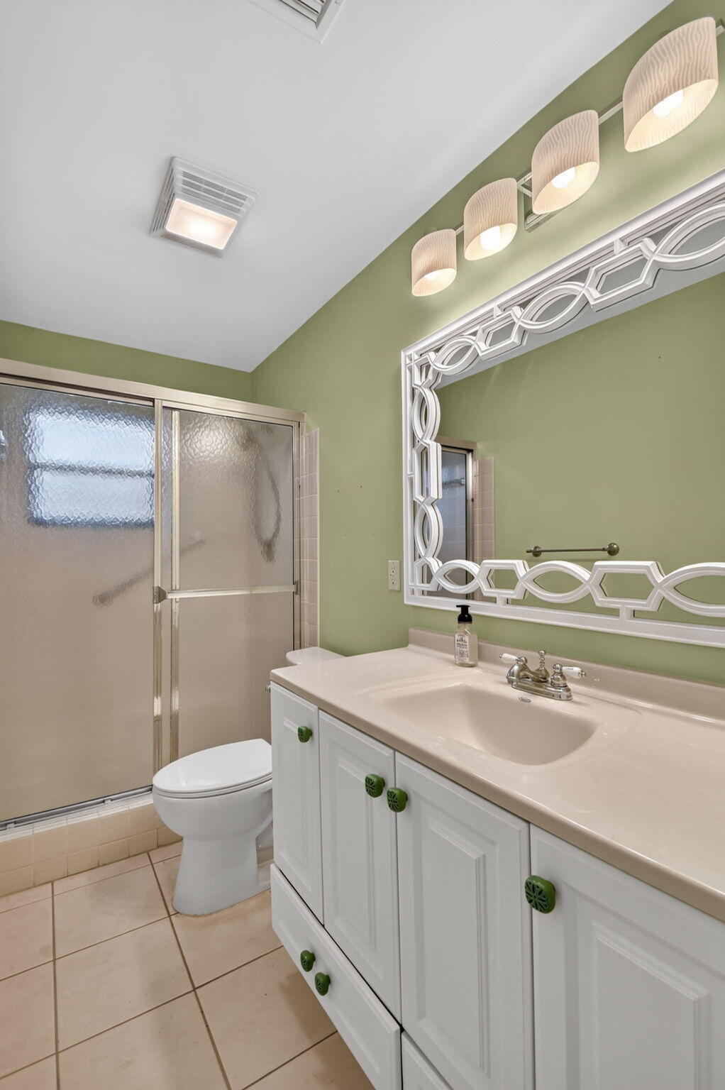 9930 Frangipani Tree Way B Property Photo 23