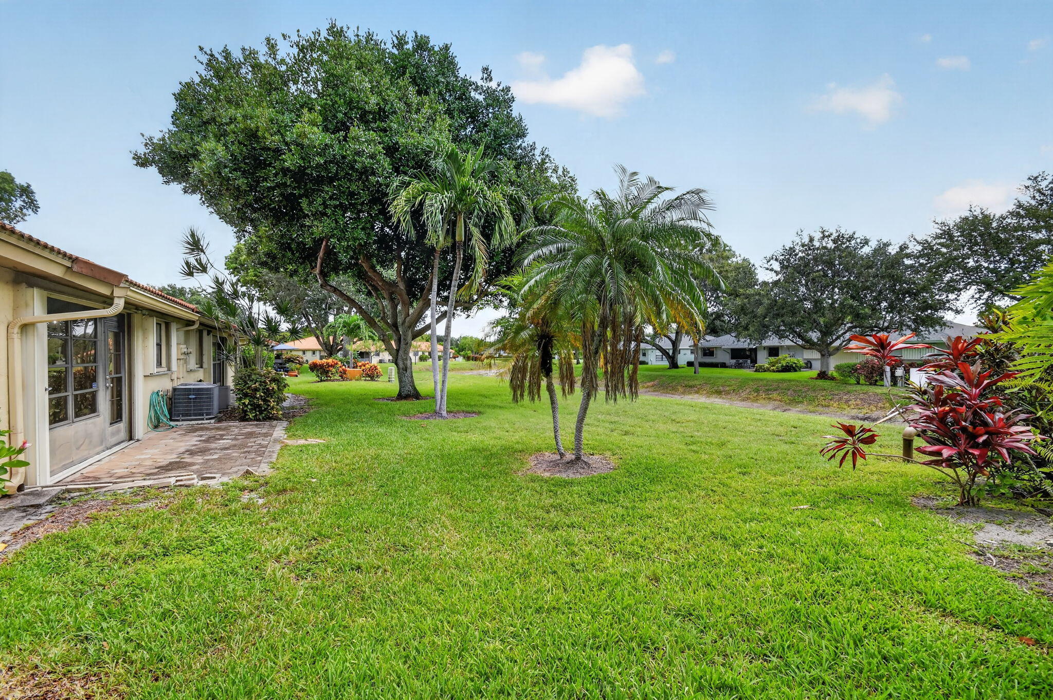 9930 Frangipani Tree Way B Property Photo 27