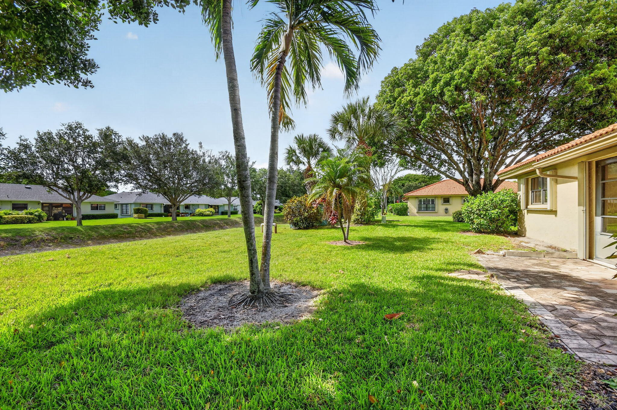 9930 Frangipani Tree Way B Property Photo 31