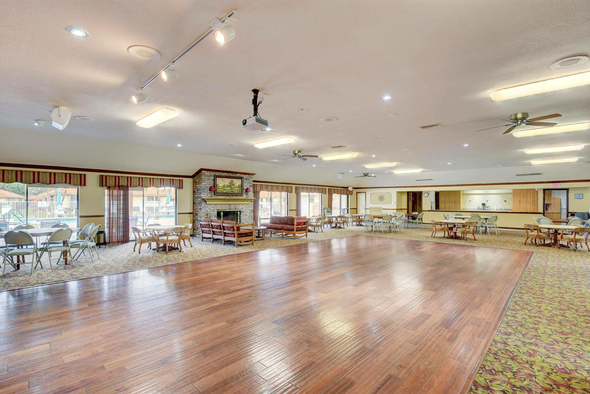 9930 Frangipani Tree Way B Property Photo 39