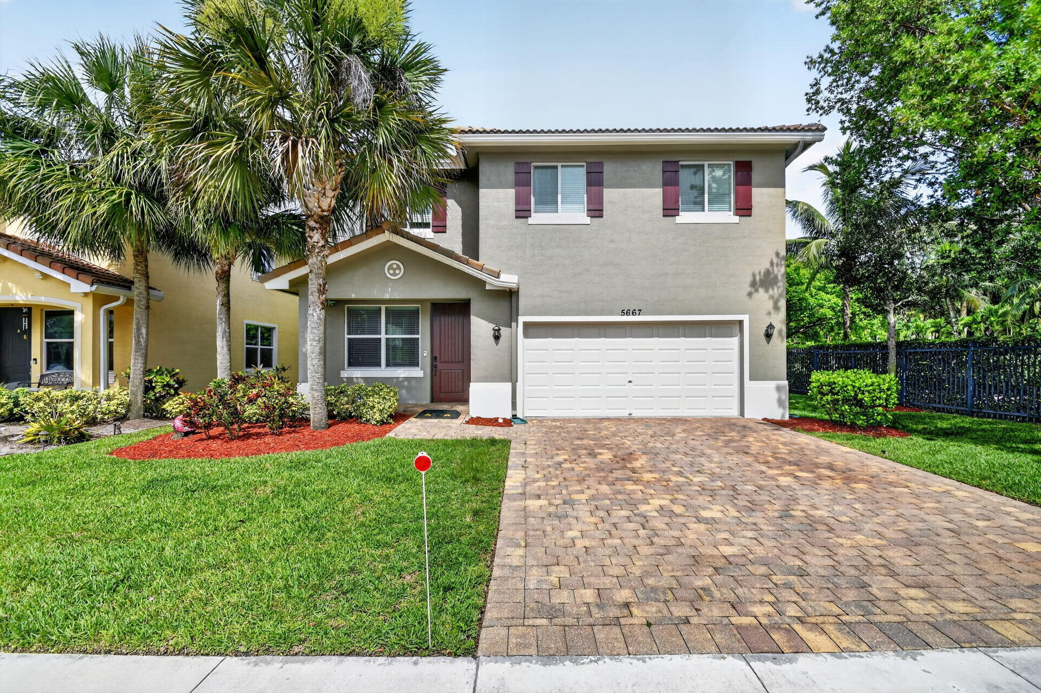 5667 Caranday Palm Drive Property Photo 1