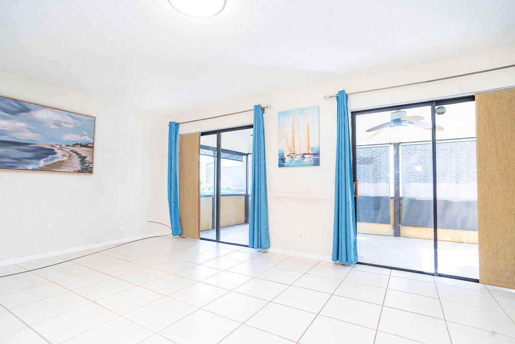 950 S Kanner Hwy Highway Townhouse 124 Property Photo 4