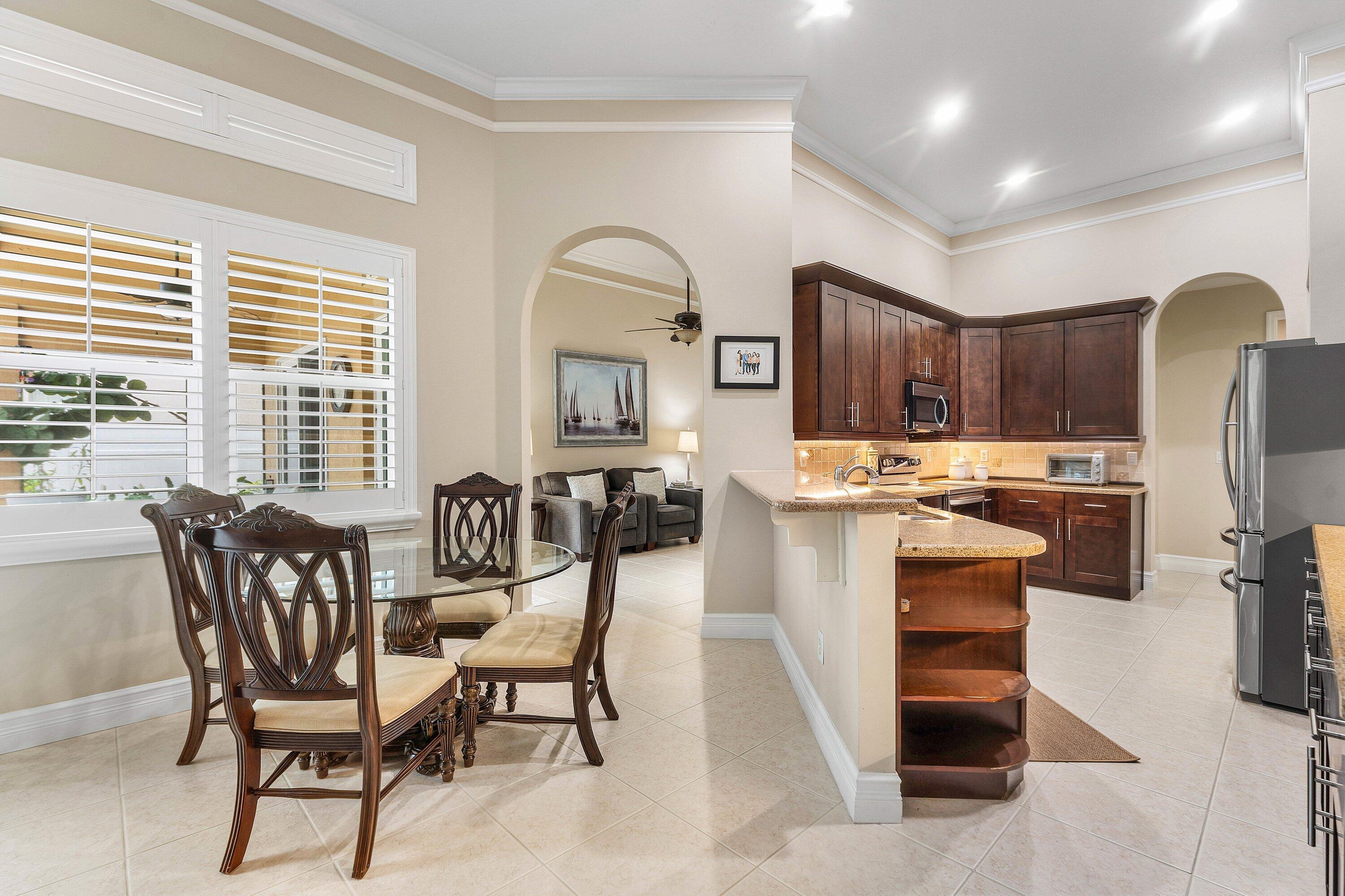 1853 Palisades Drive Property Photo 14