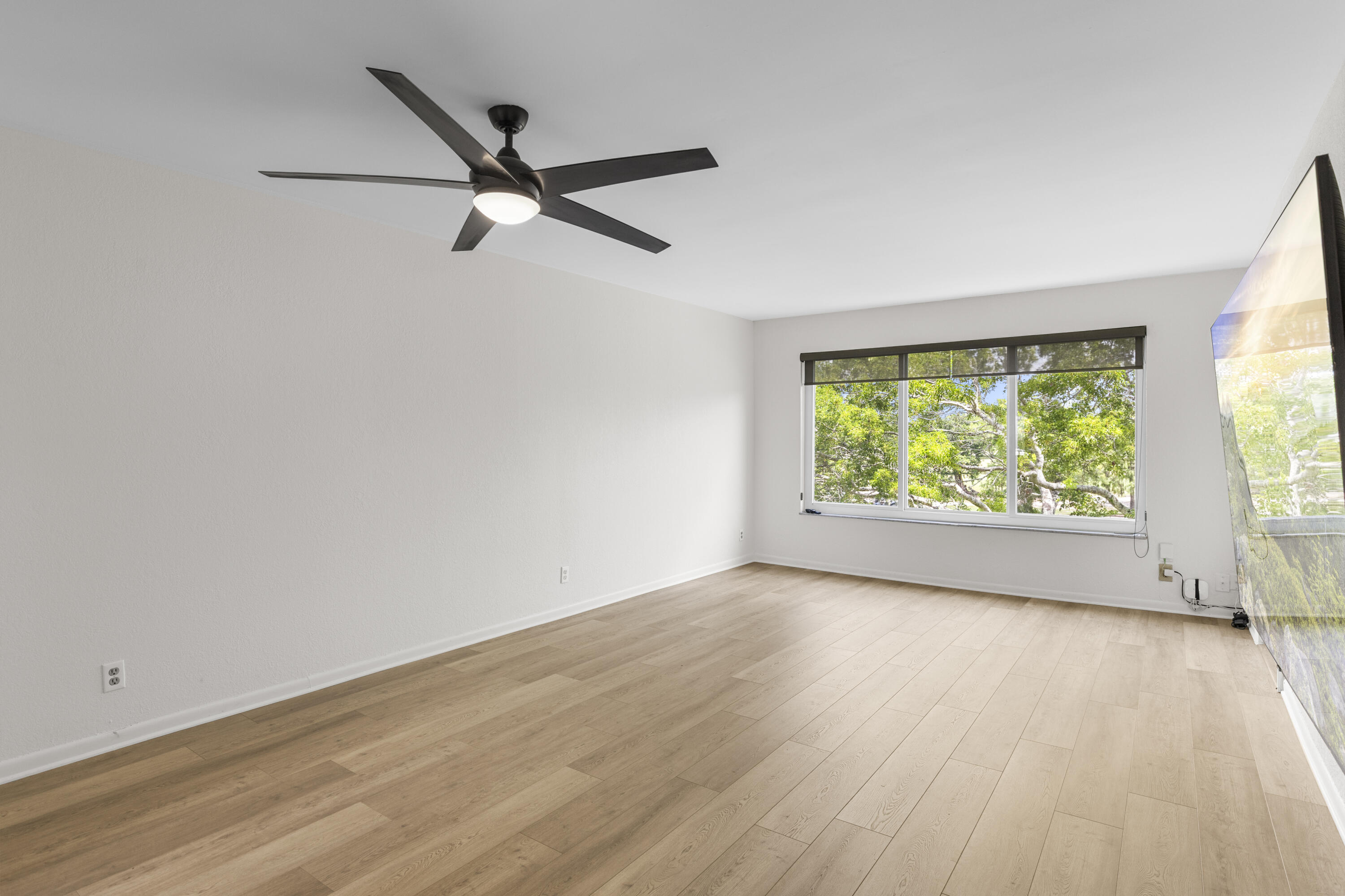 8105 Nw 61st Street A307 Property Photo 1