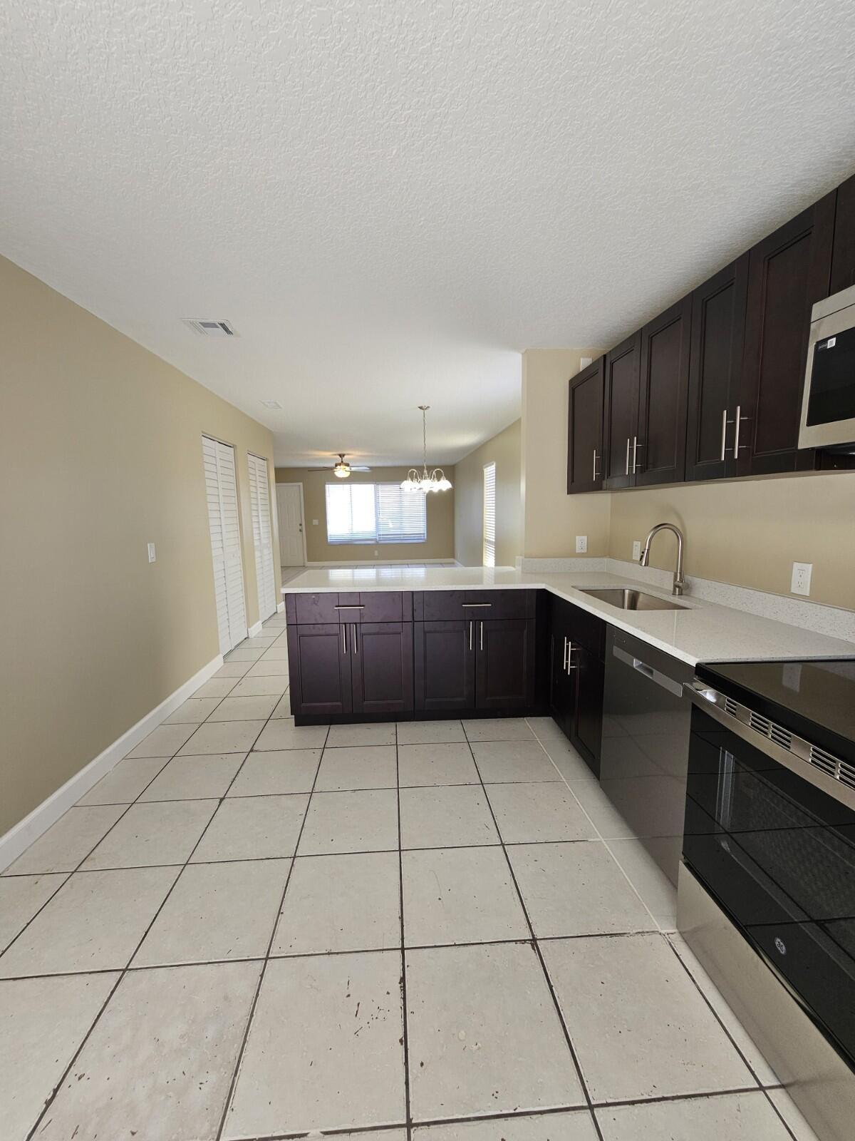 4876 Orleans Court A Property Photo 9