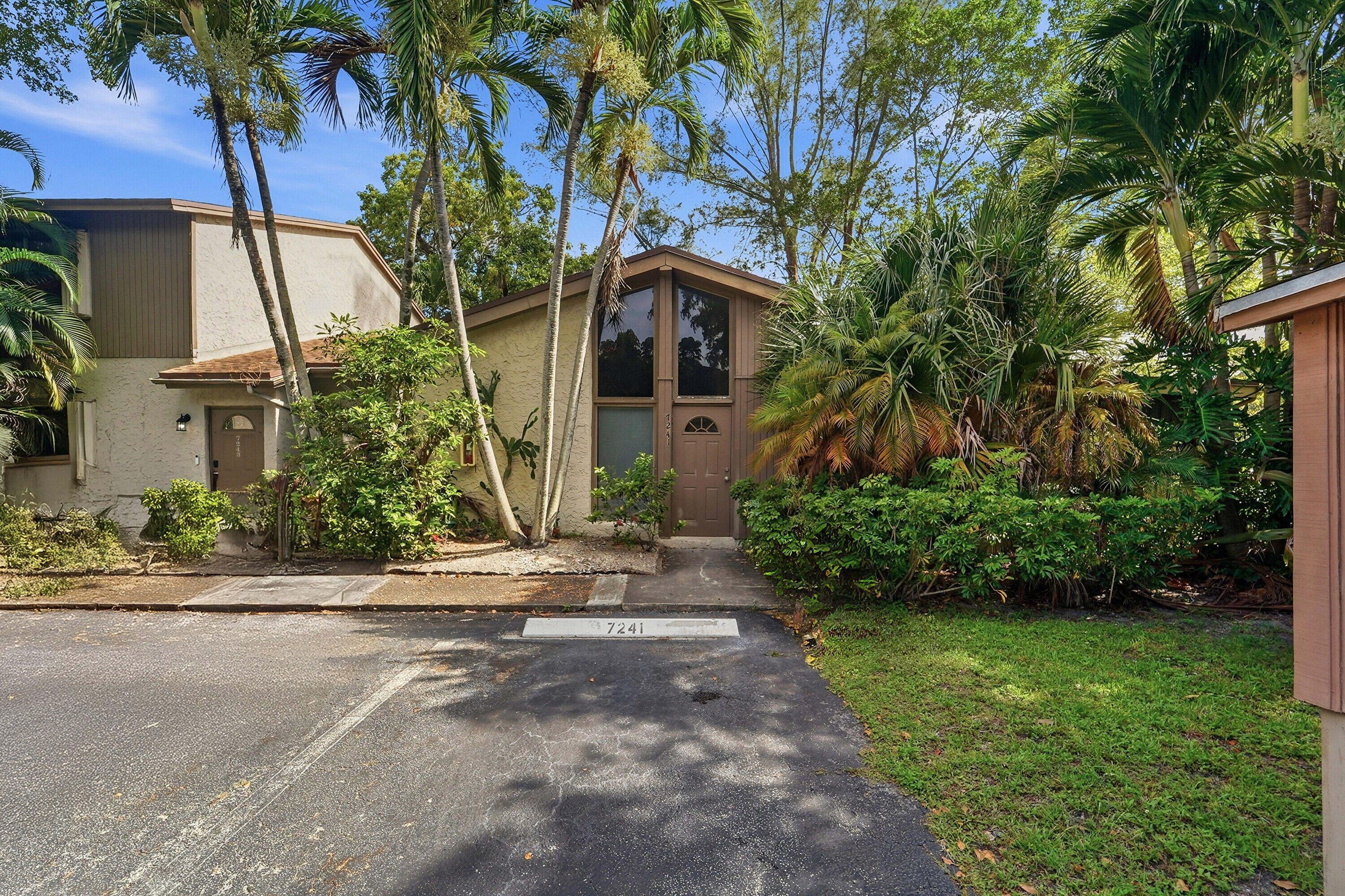 7241 W Sunrise Boulevard Property Photo 1