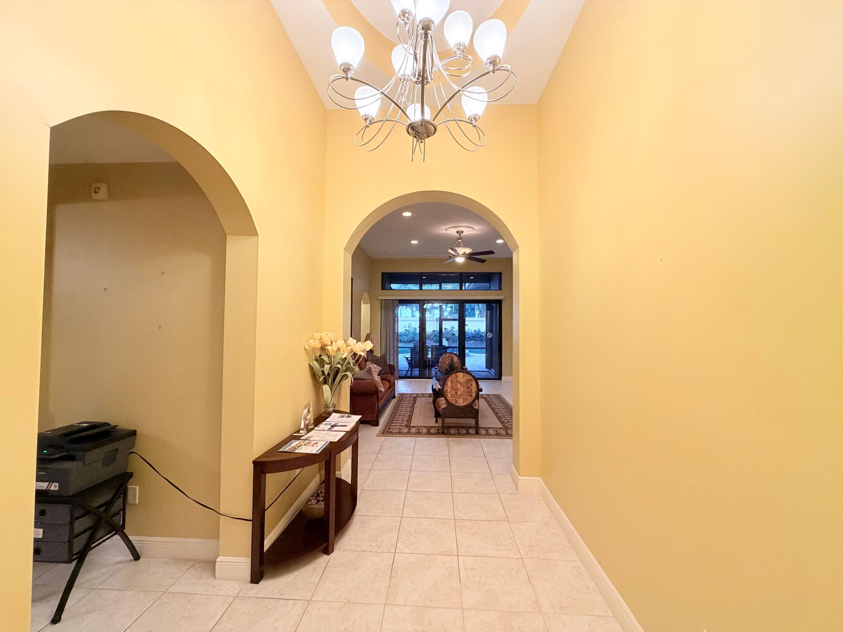 8041 E Via Grande Property Photo 5