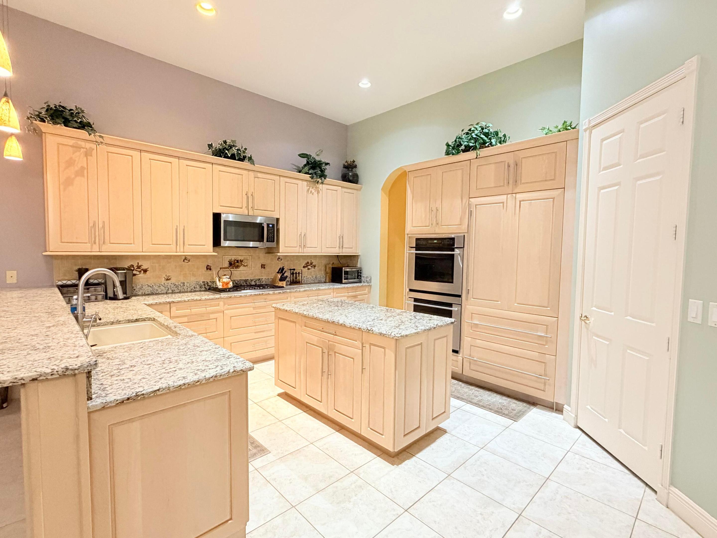 8041 E Via Grande Property Photo 19