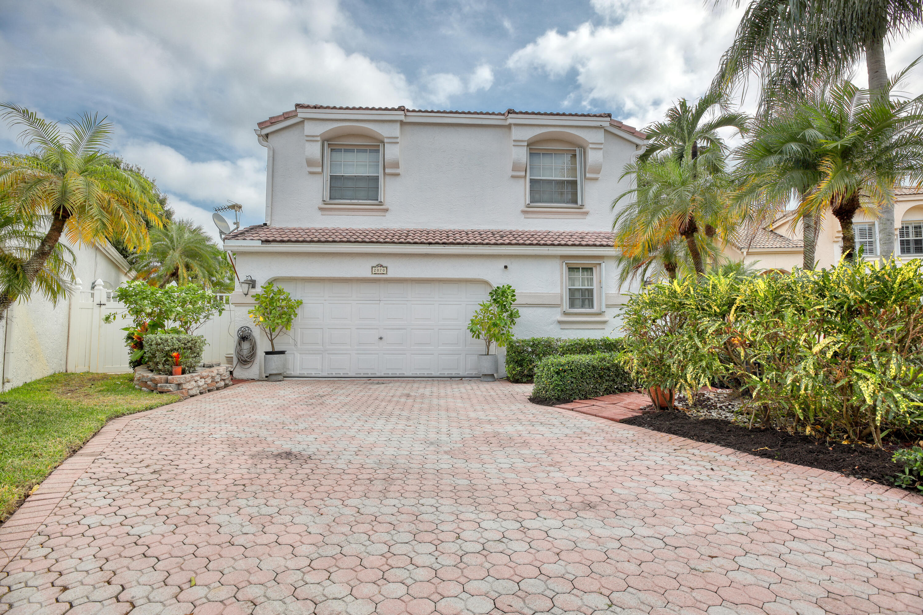 2070 Chagall Circle Property Photo 3