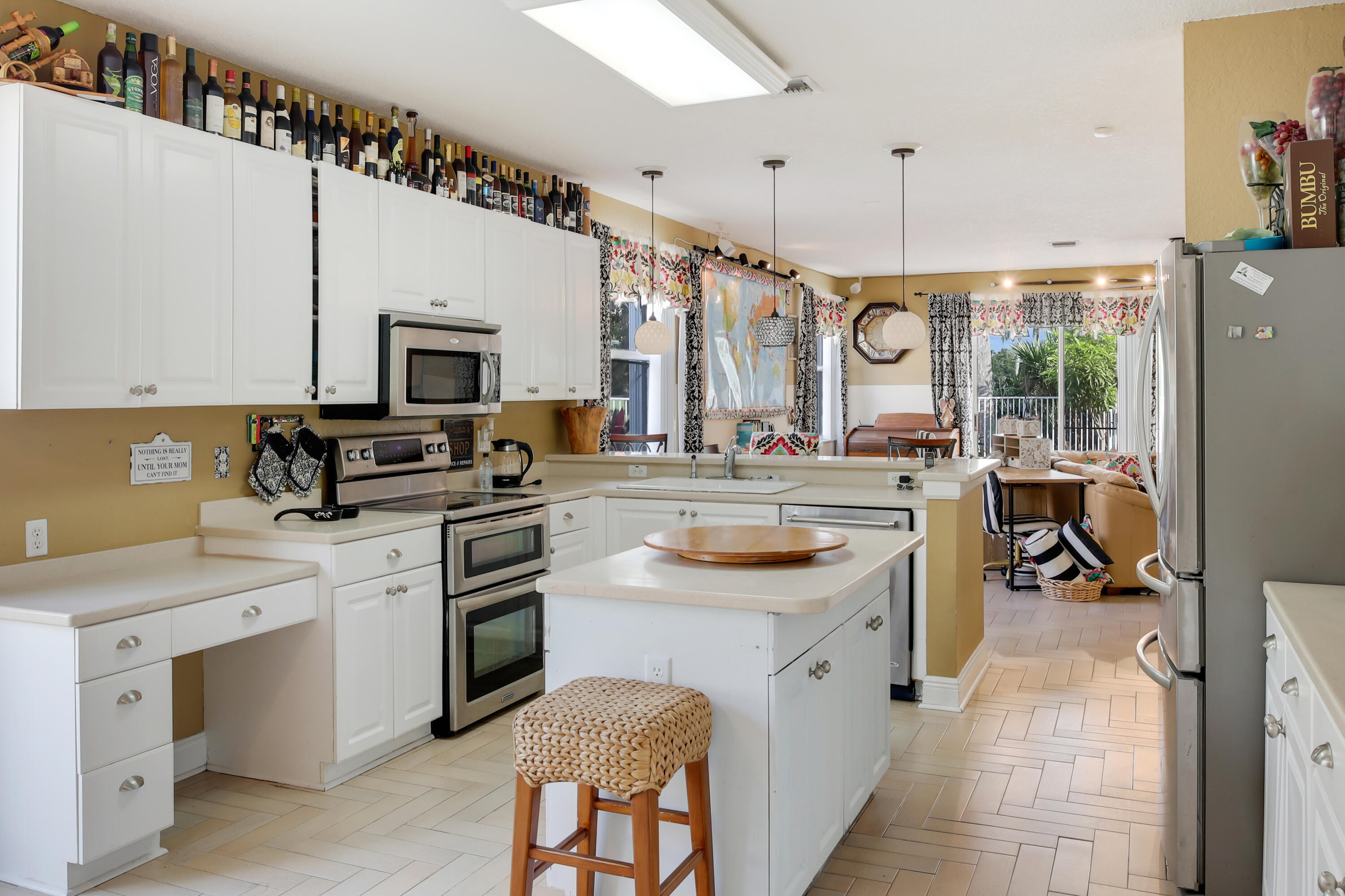 2070 Chagall Circle Property Photo 15