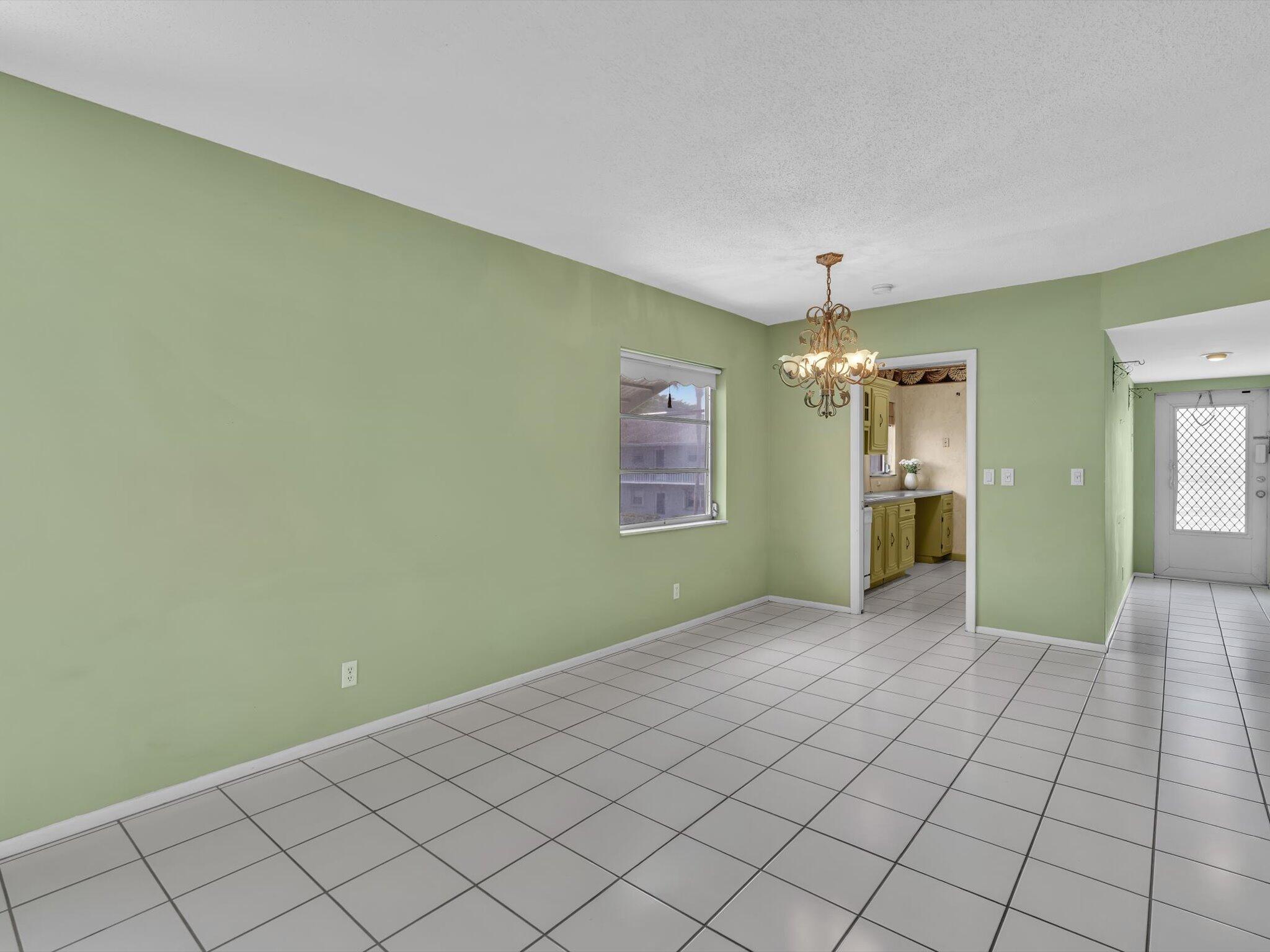 2420 Sw 22nd Avenue 602 Property Photo 13