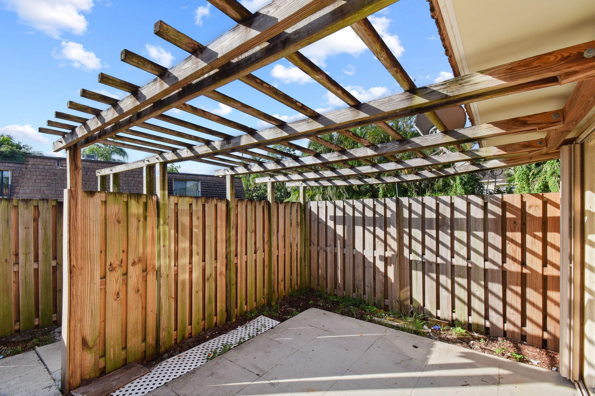 2406 24th Lane Property Photo 9