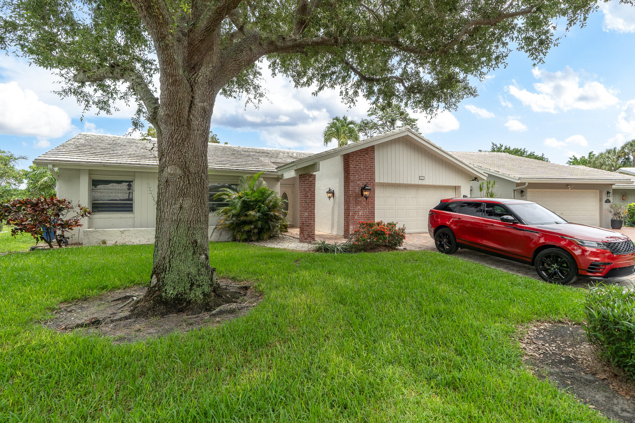 5557 N Cameo Drive N Property Photo 35