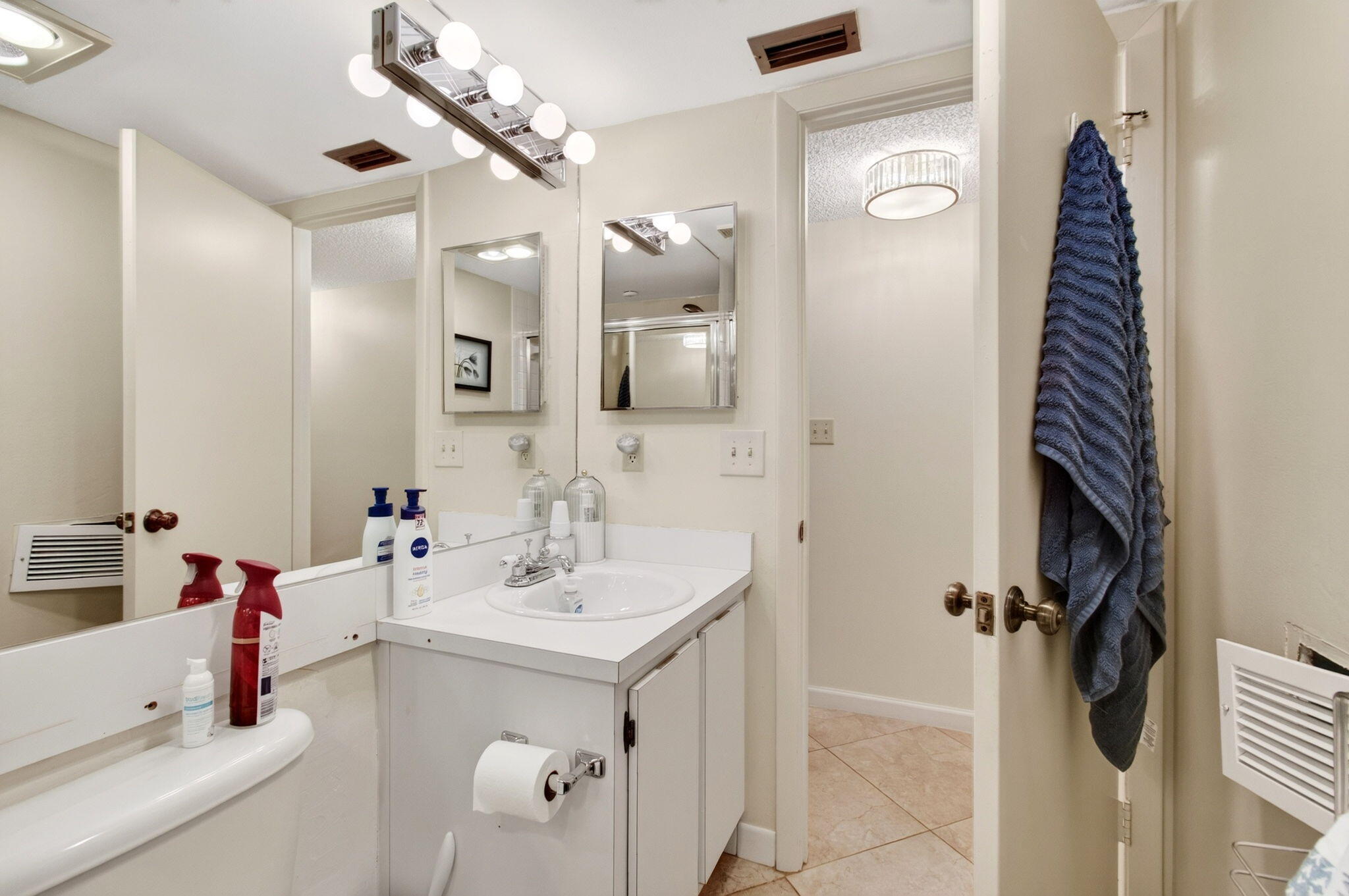 3212 Strawflower Way 218 Property Photo 35