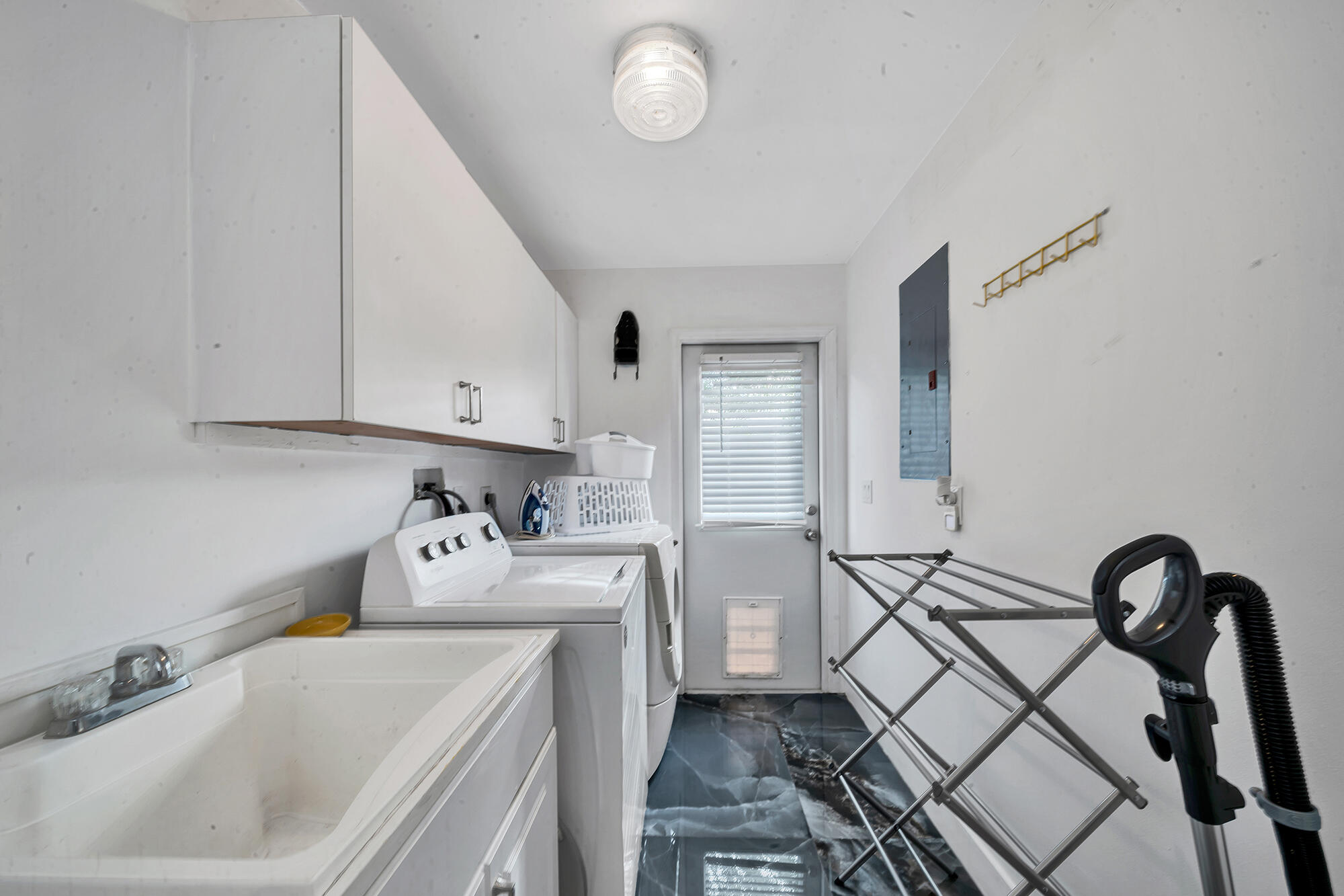 1457 Sailboat Circle Property Photo 82