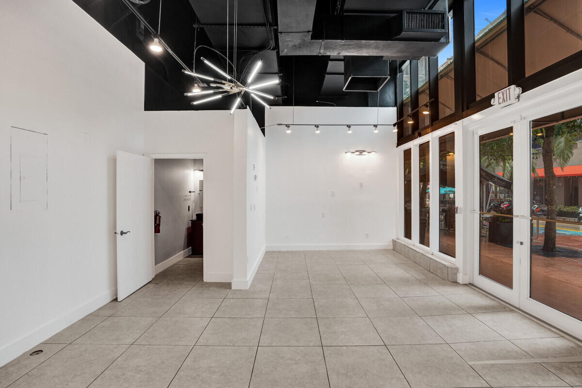 50 Biscayne Boulevard Cu6 Property Photo 15