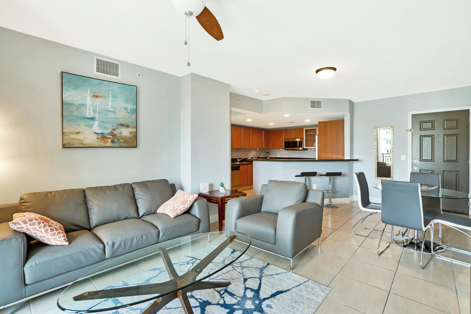 610 Clematis Street 538 Property Photo 3