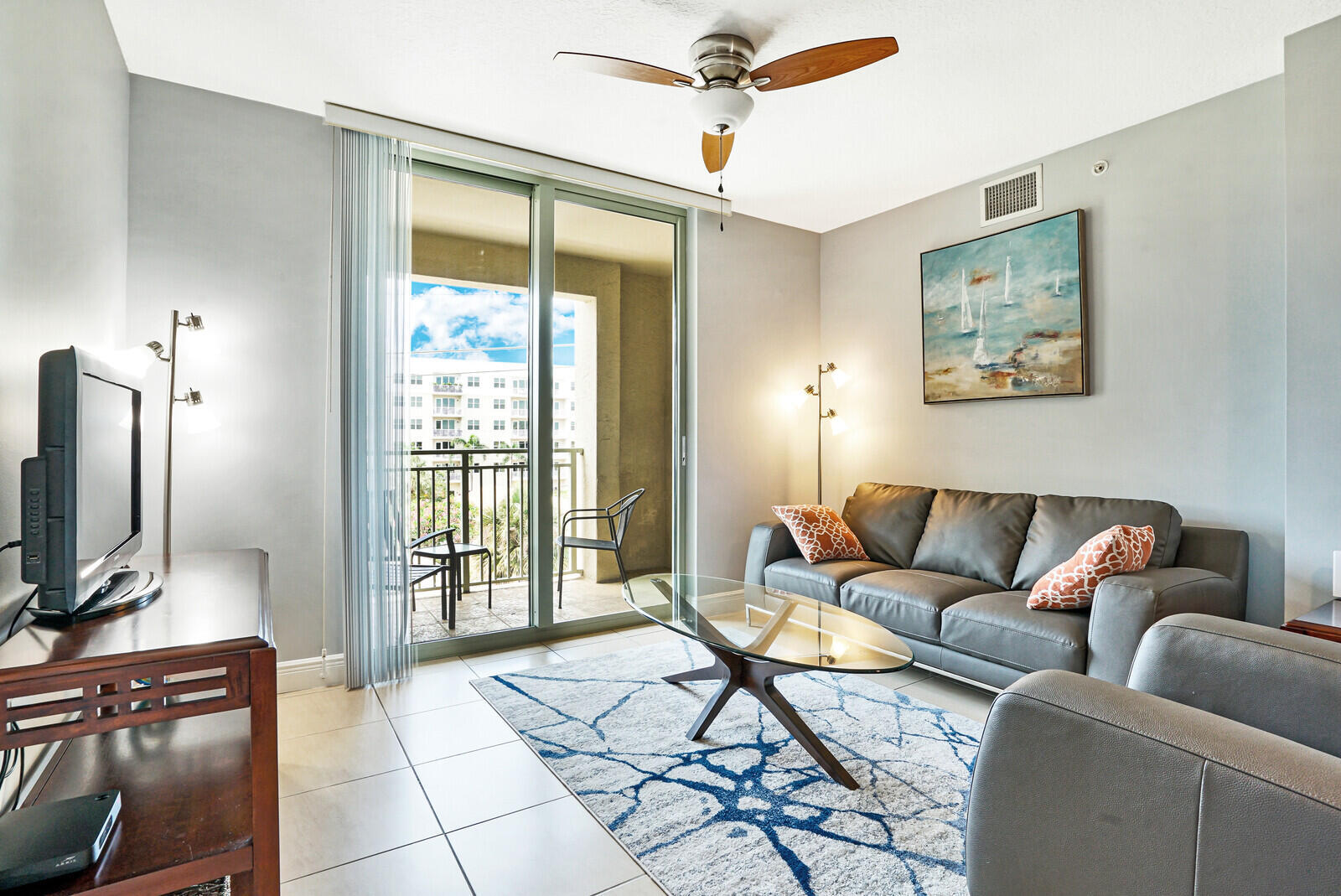 610 Clematis Street 538 Property Photo 5