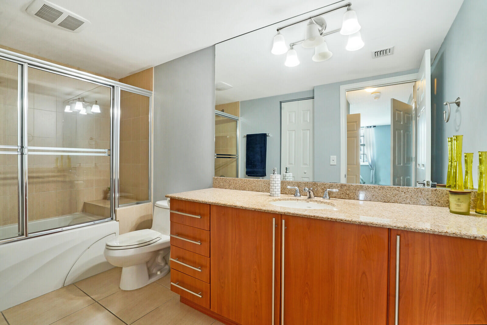 610 Clematis Street 538 Property Photo 17